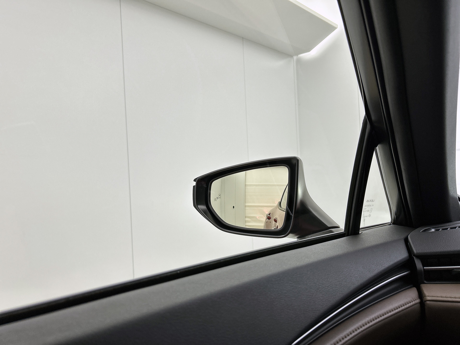 Foto van Lexus Lexus LBX