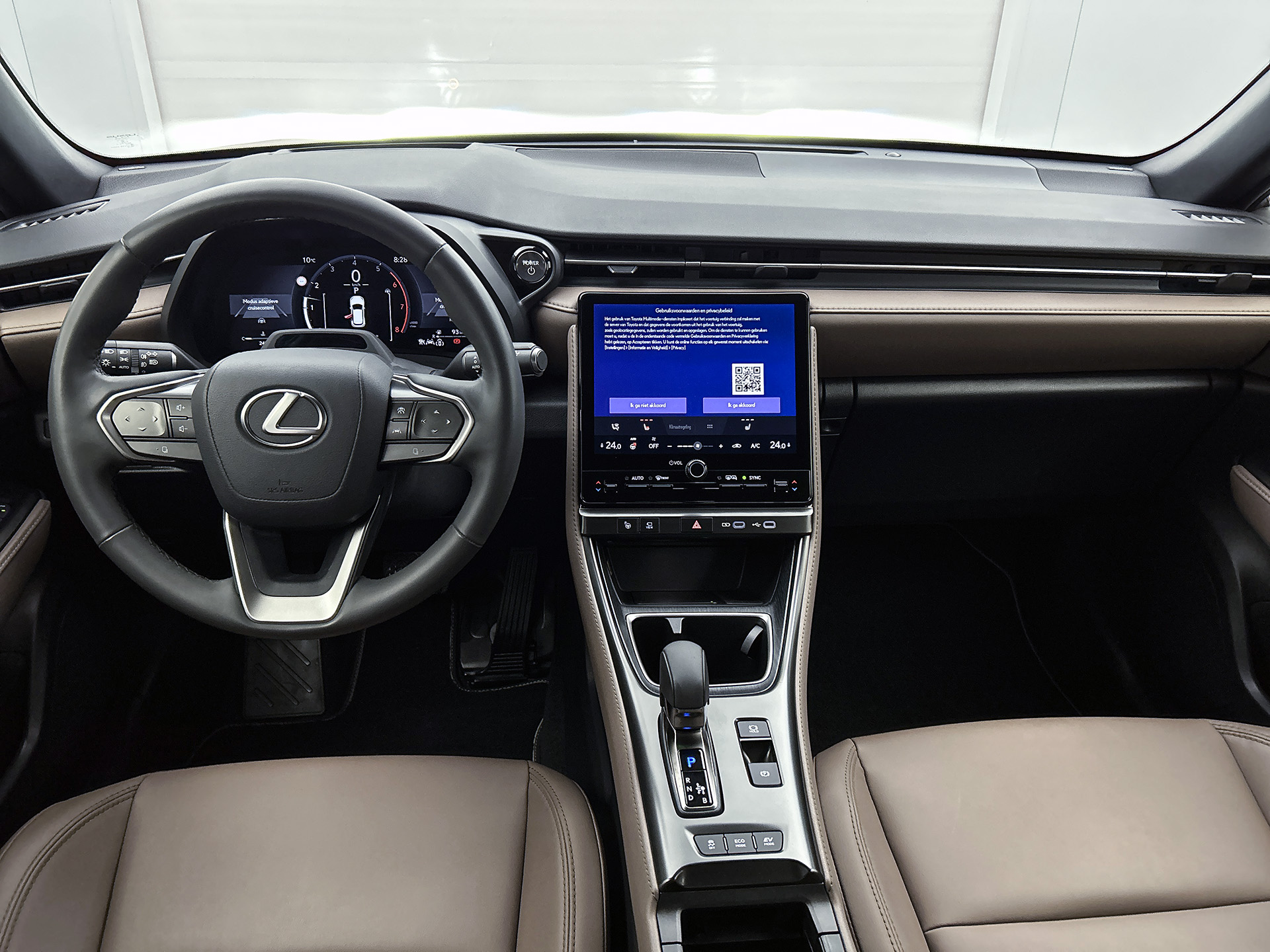 Foto van Lexus Lexus LBX
