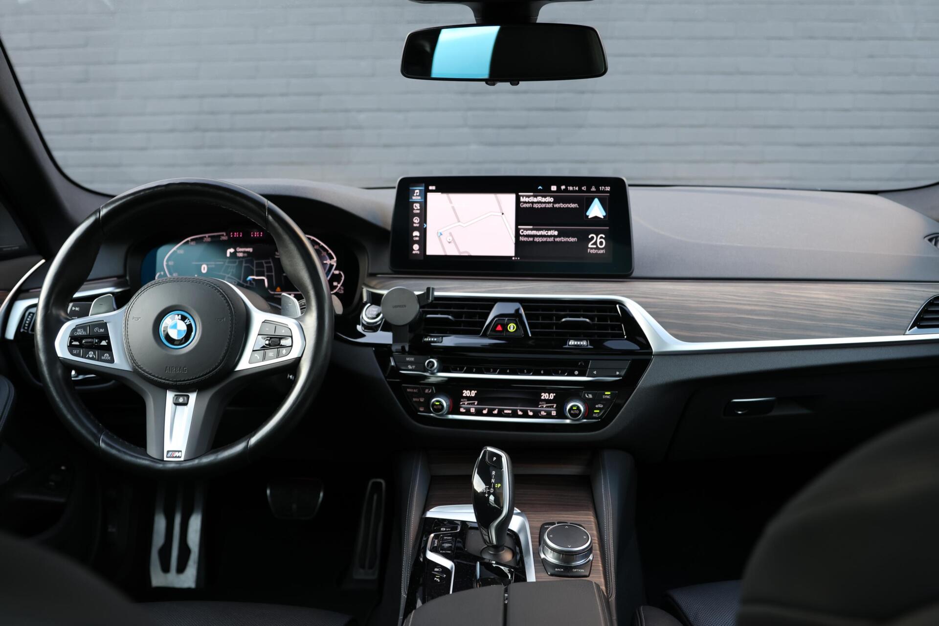 Foto van BMW 545e xDrive