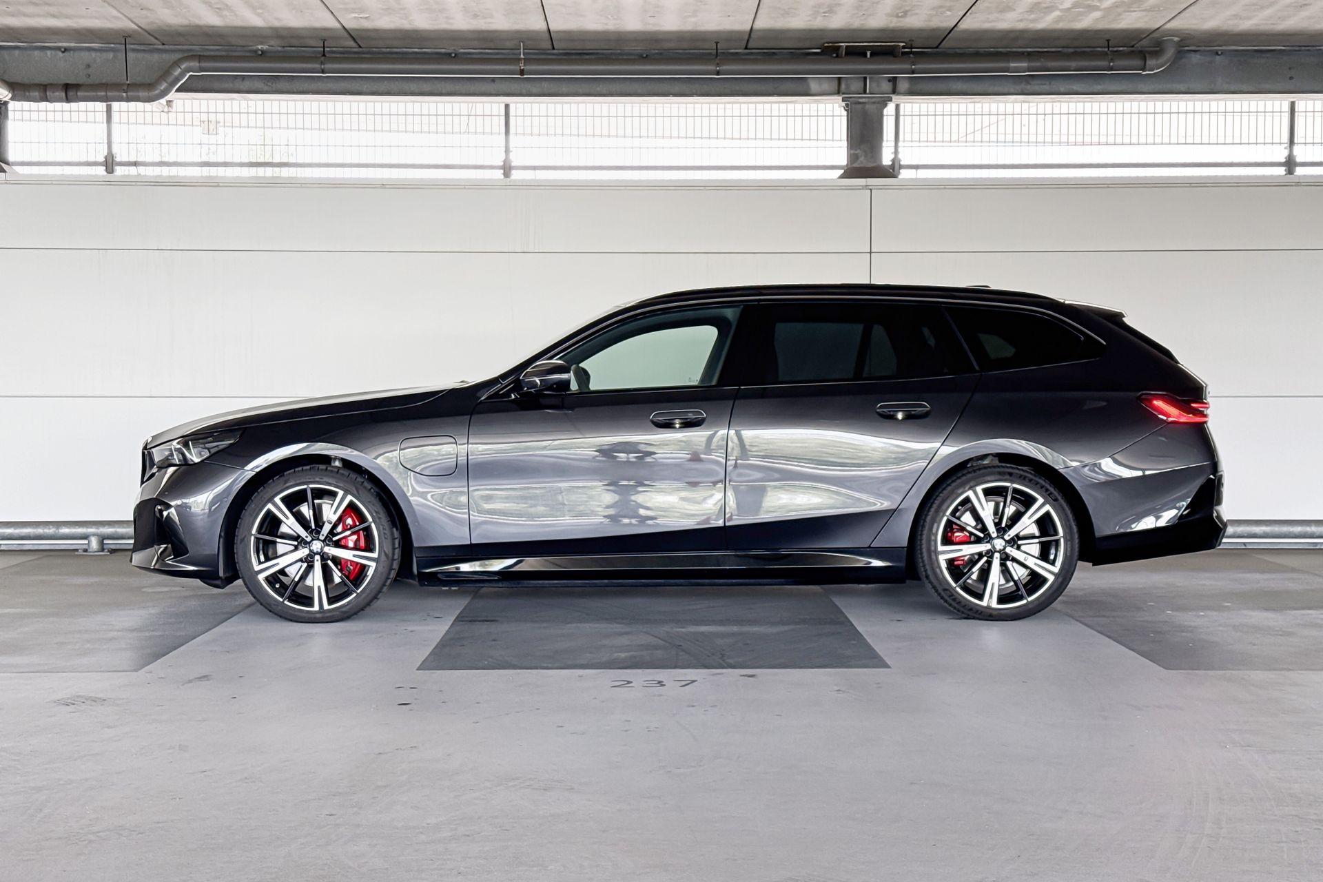 Foto van BMW 550e xDrive