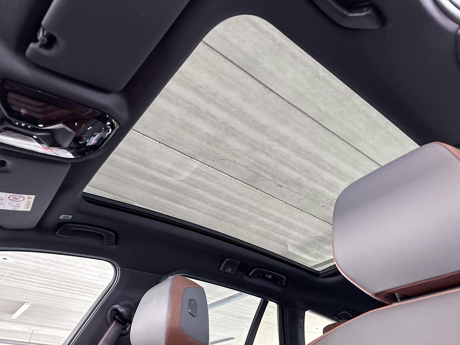 Foto van BMW 550e xDrive