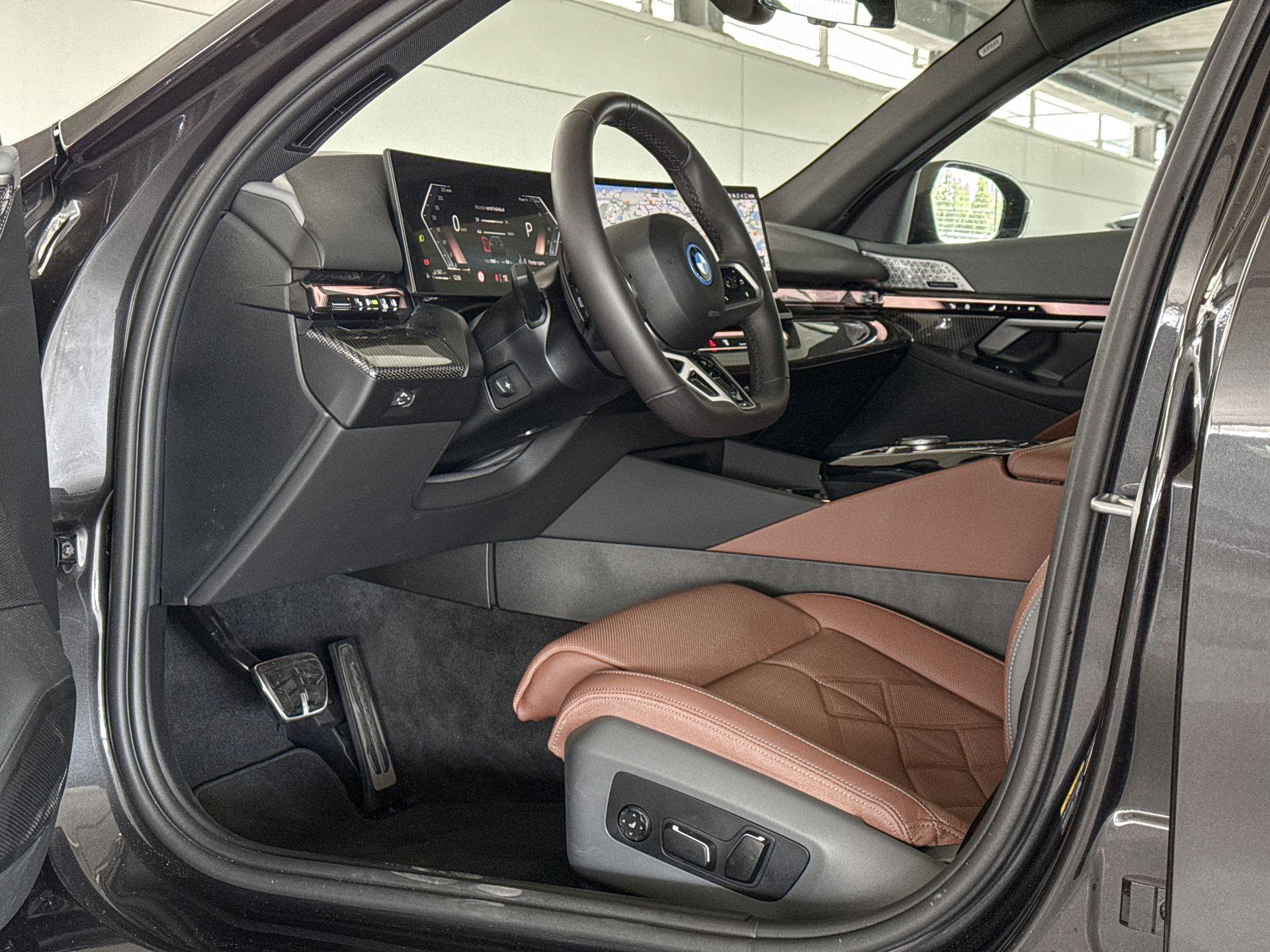 Foto van BMW 550e xDrive