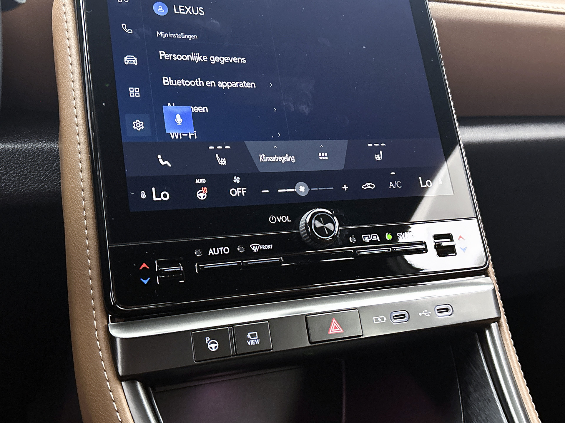 Foto van Lexus Lexus LBX