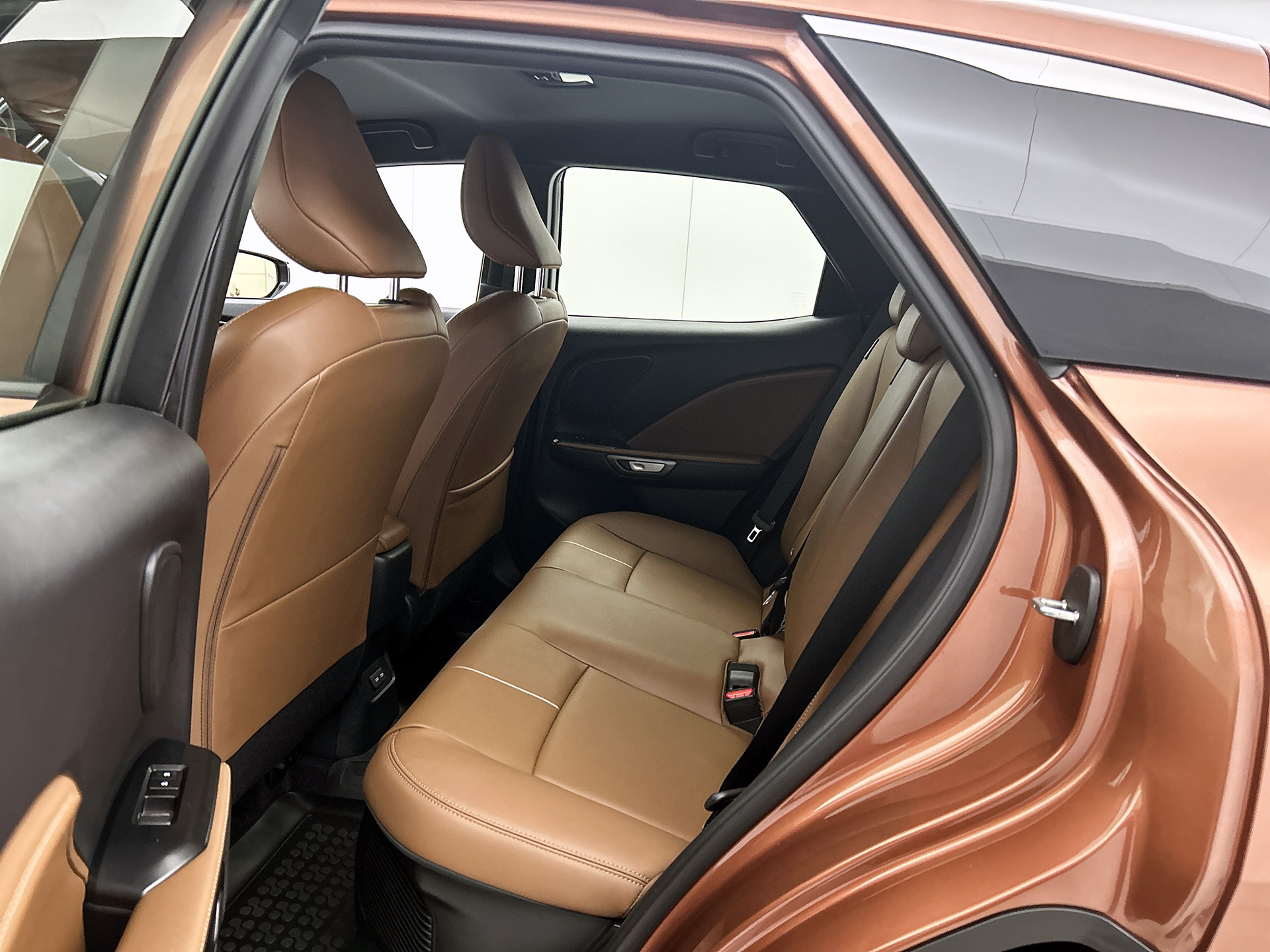 Foto van Lexus Lexus LBX