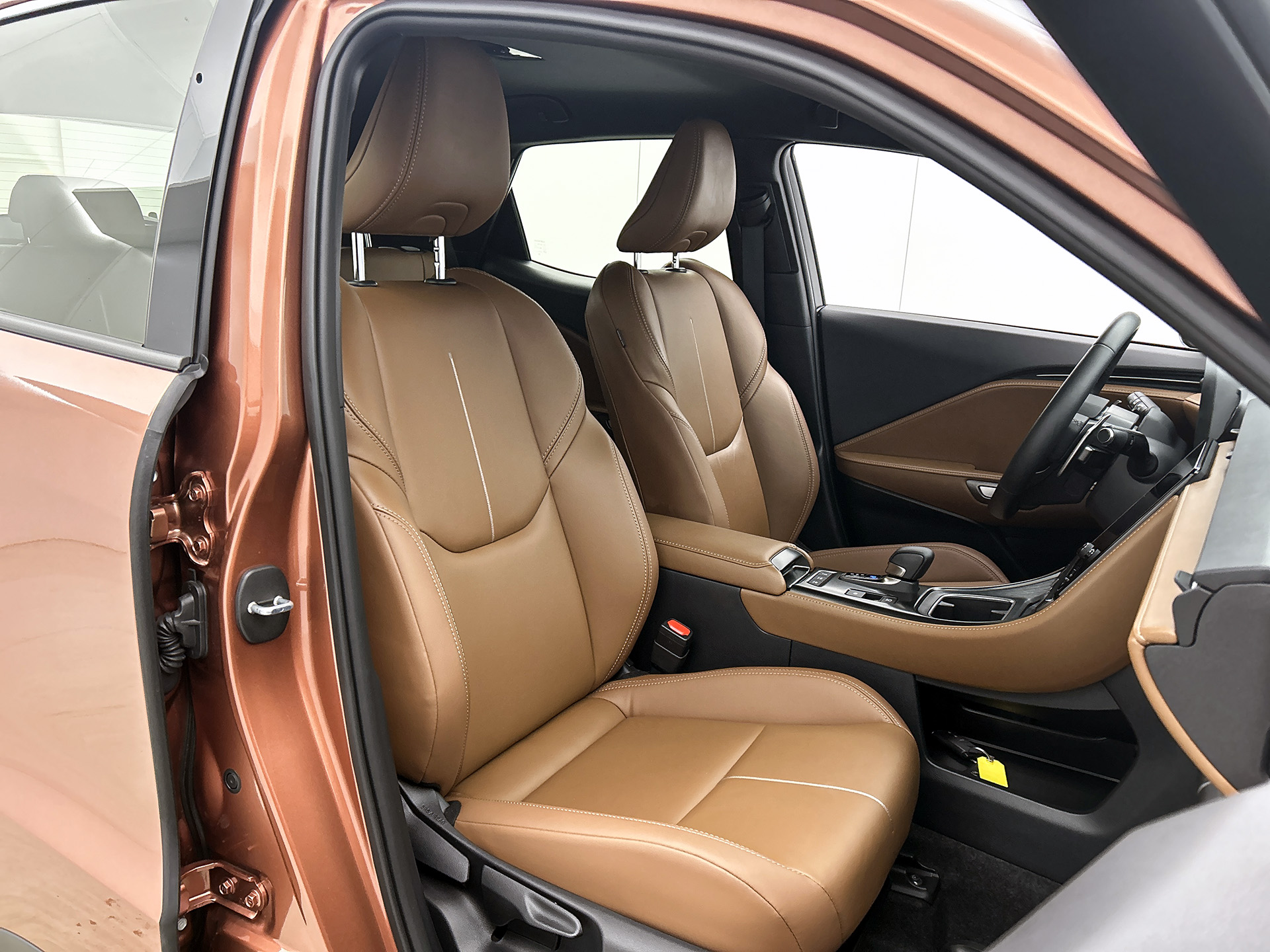 Foto van Lexus Lexus LBX