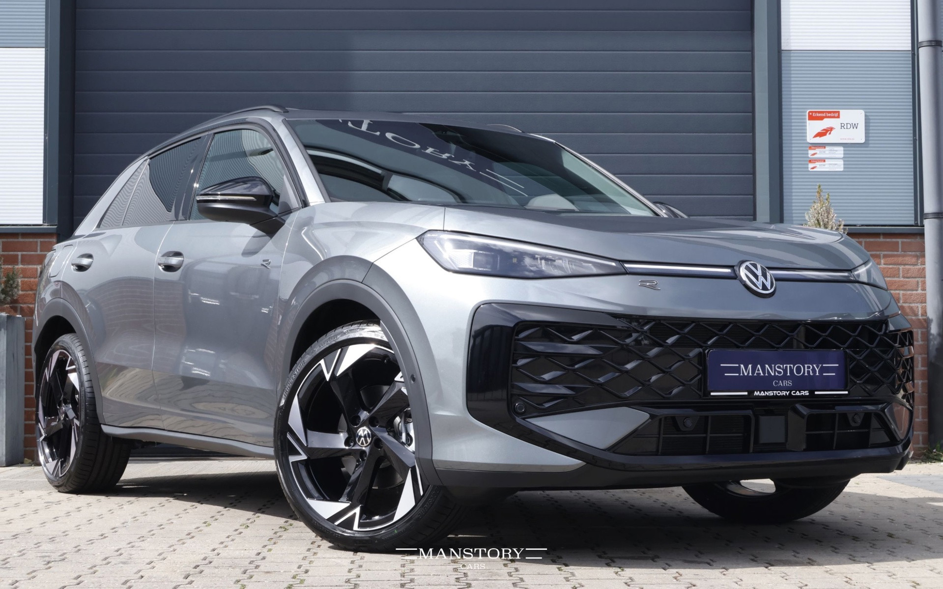 Volkswagen T-roc 1.5 eTsi R-Line First Edition 2026 - voorkant