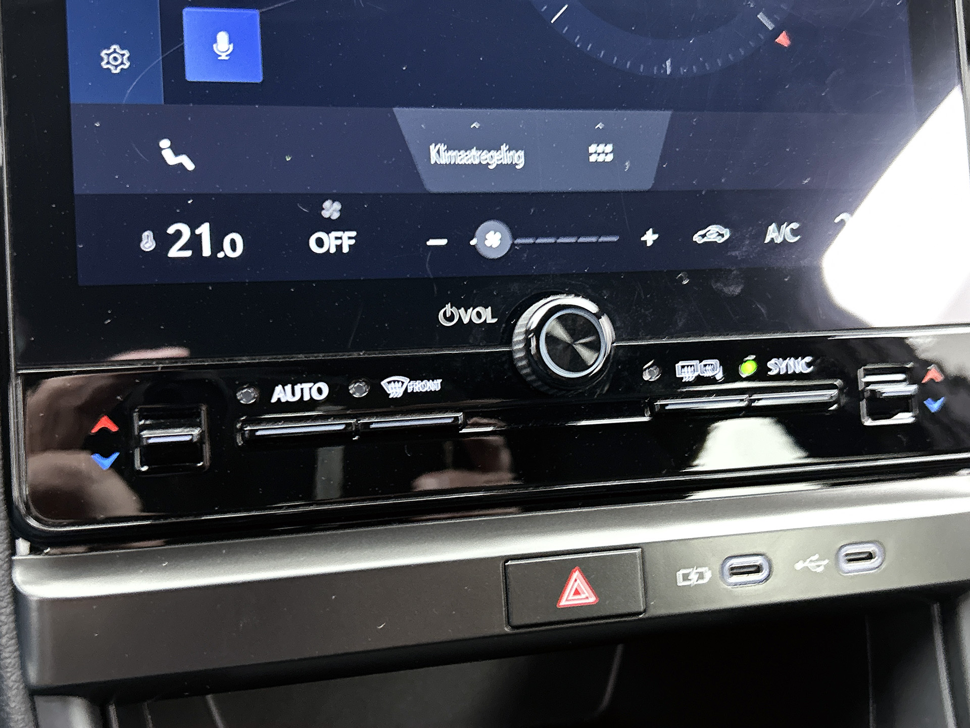 Foto van Lexus Lexus LBX
