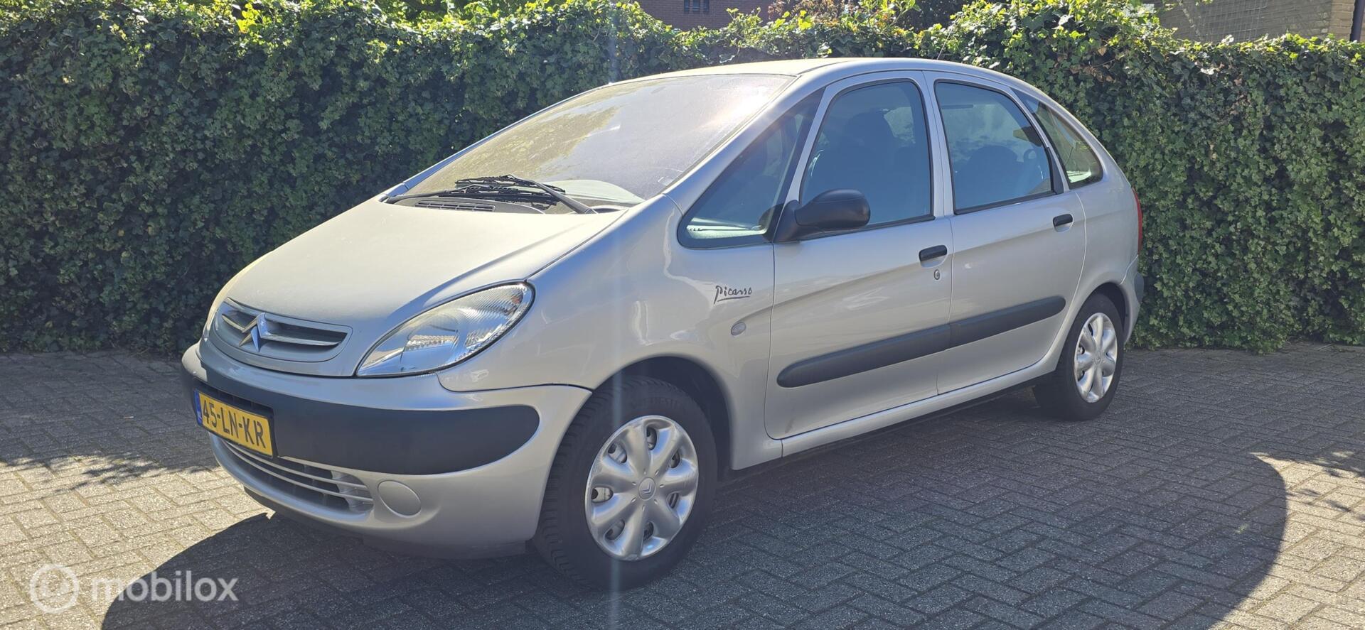 Citroen Xsara Picasso 2.0i-16V- Automaat 2003 - voorkant