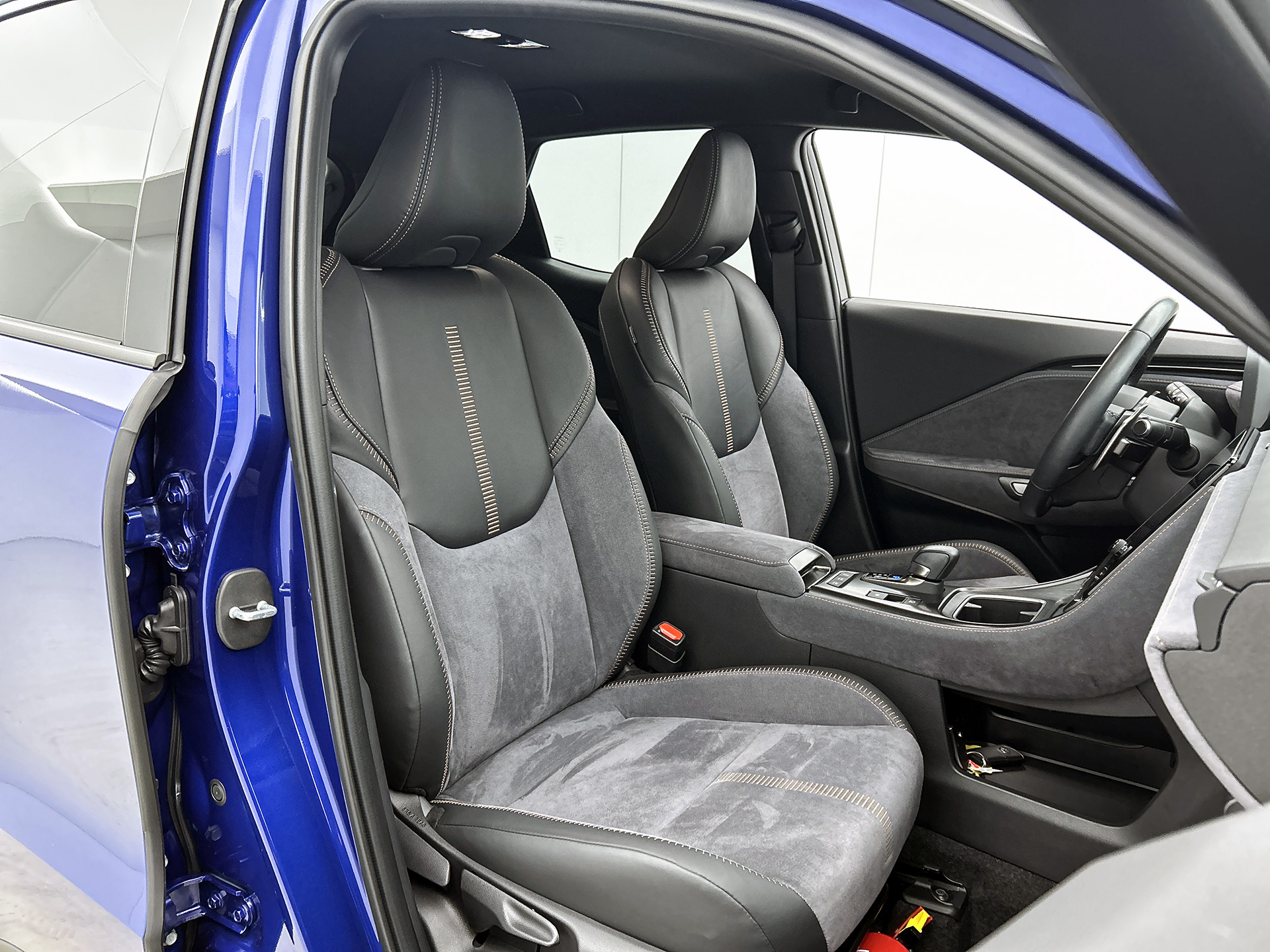 Foto van Lexus Lexus LBX