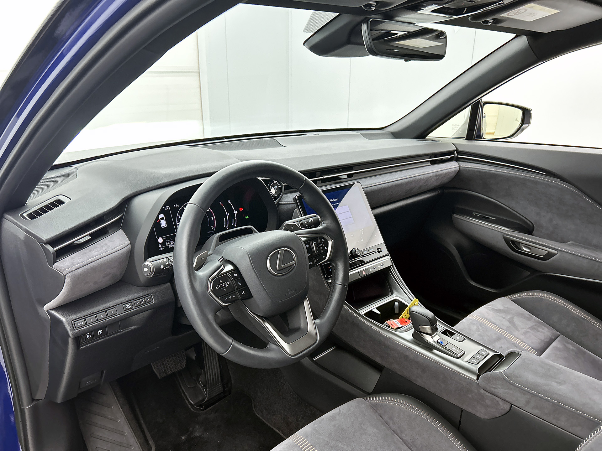 Foto van Lexus Lexus LBX