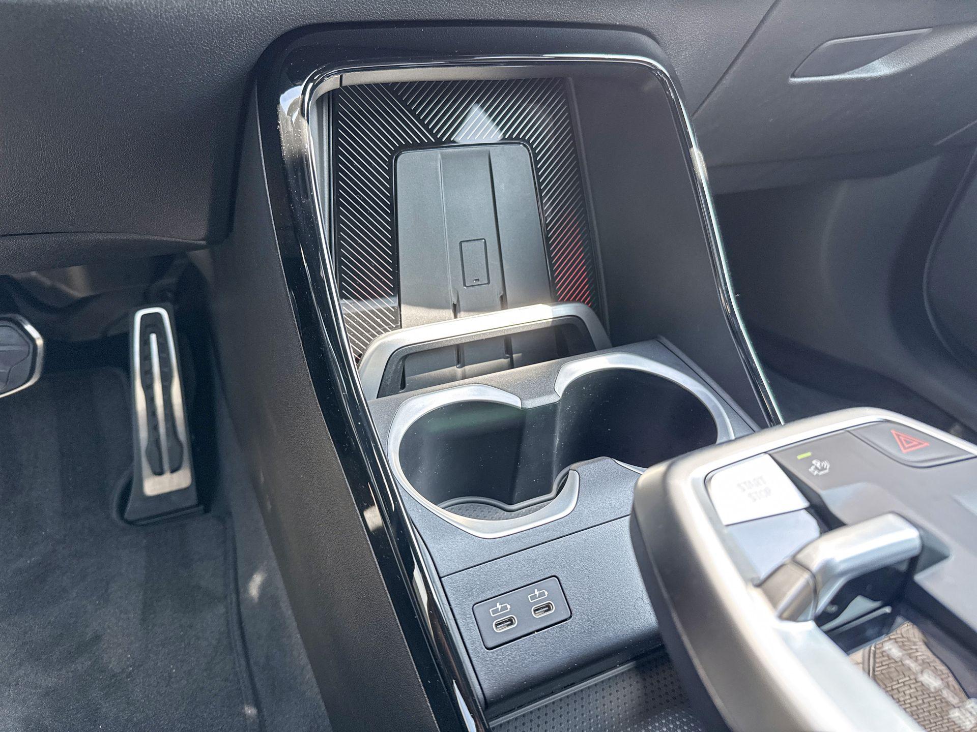 Foto van BMW Ix1 Edrive20