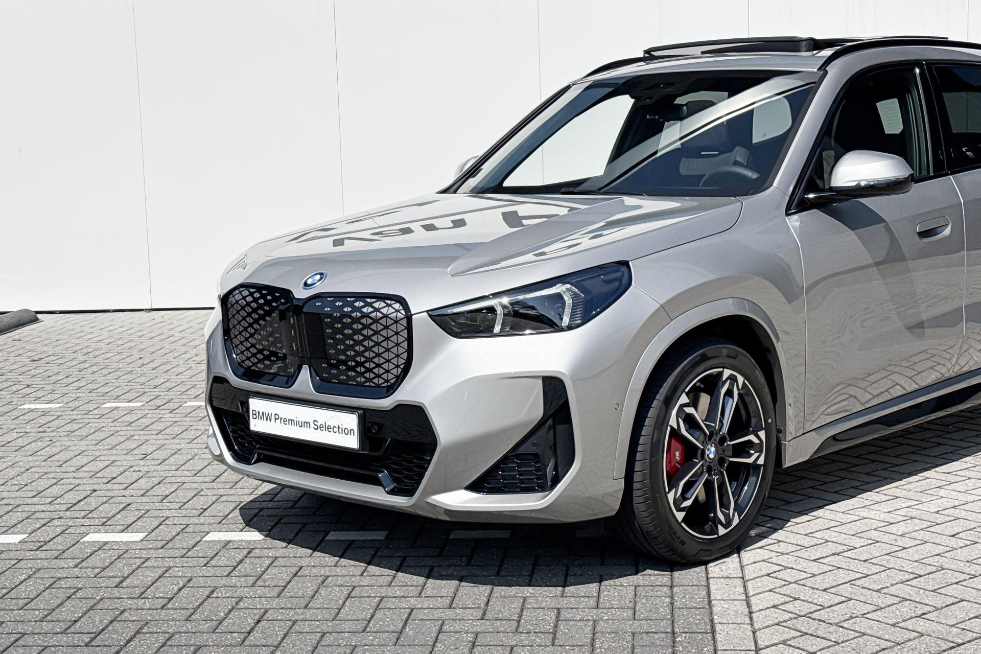 Foto van BMW Ix1 Edrive20