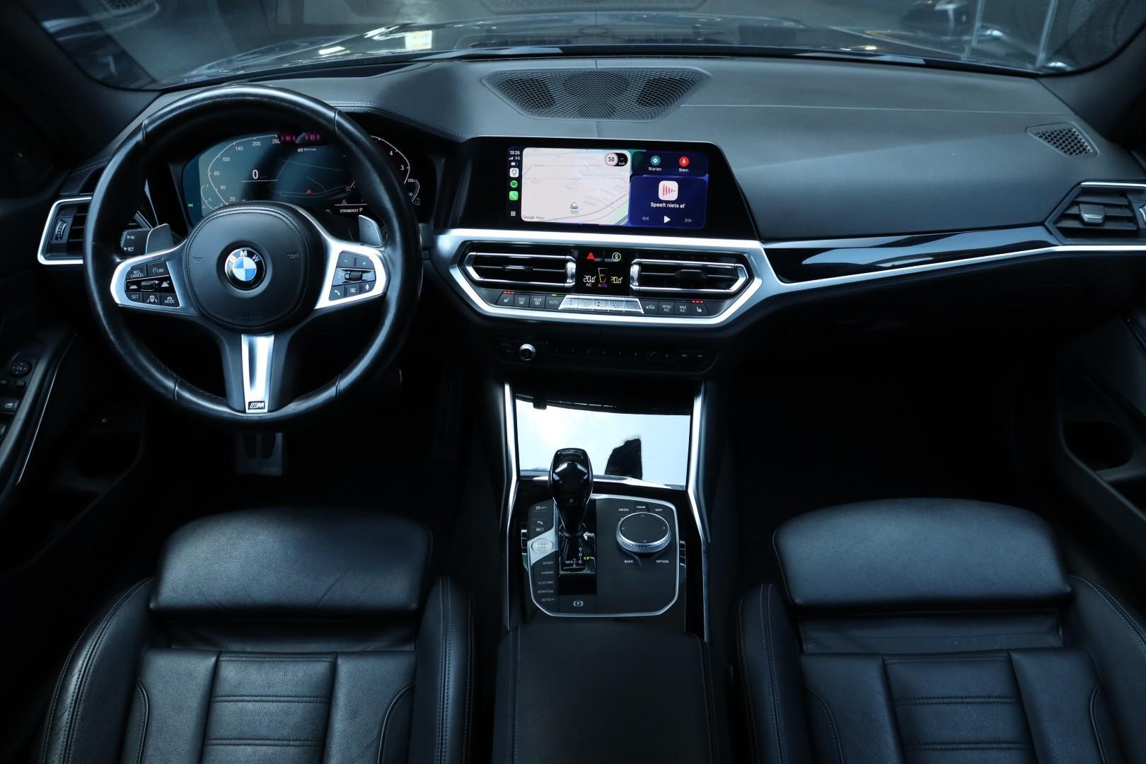 Foto van BMW 330e