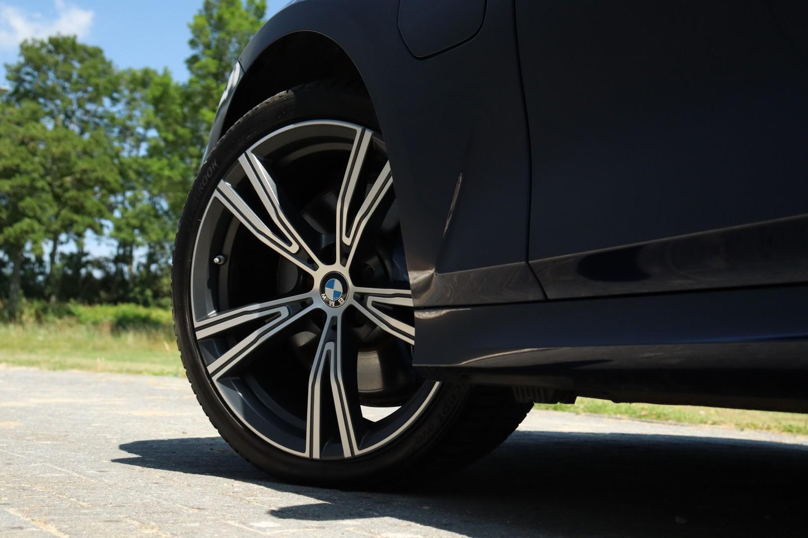Foto van BMW 330e