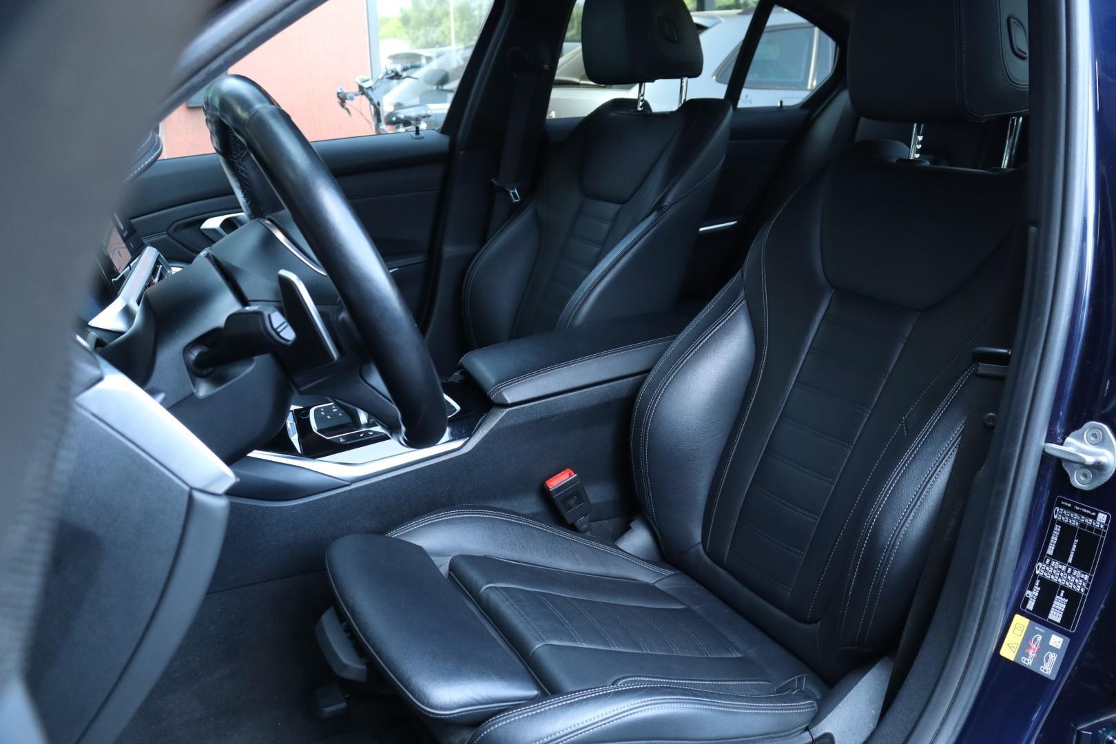 Foto van BMW 330e