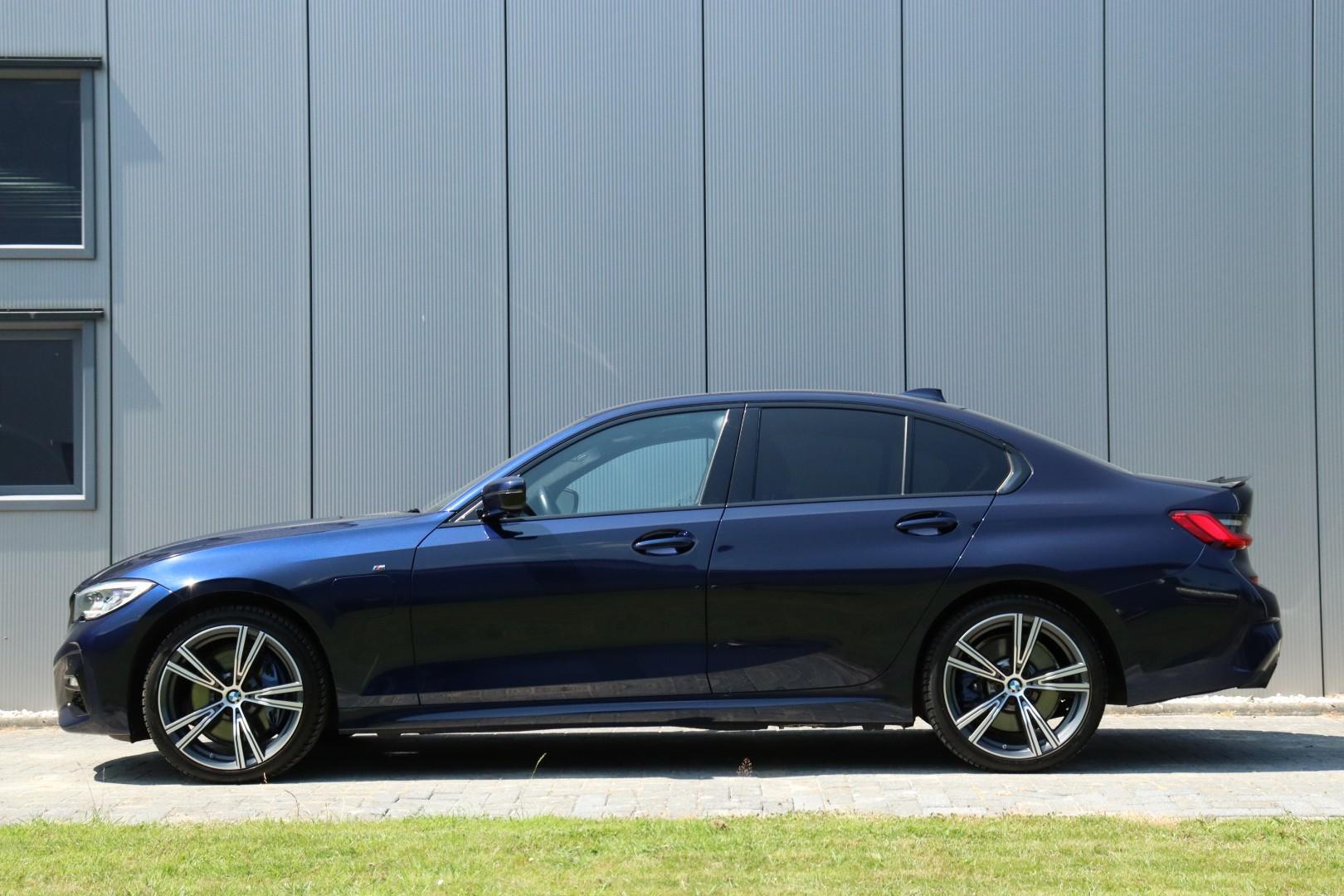 Foto van BMW 330e