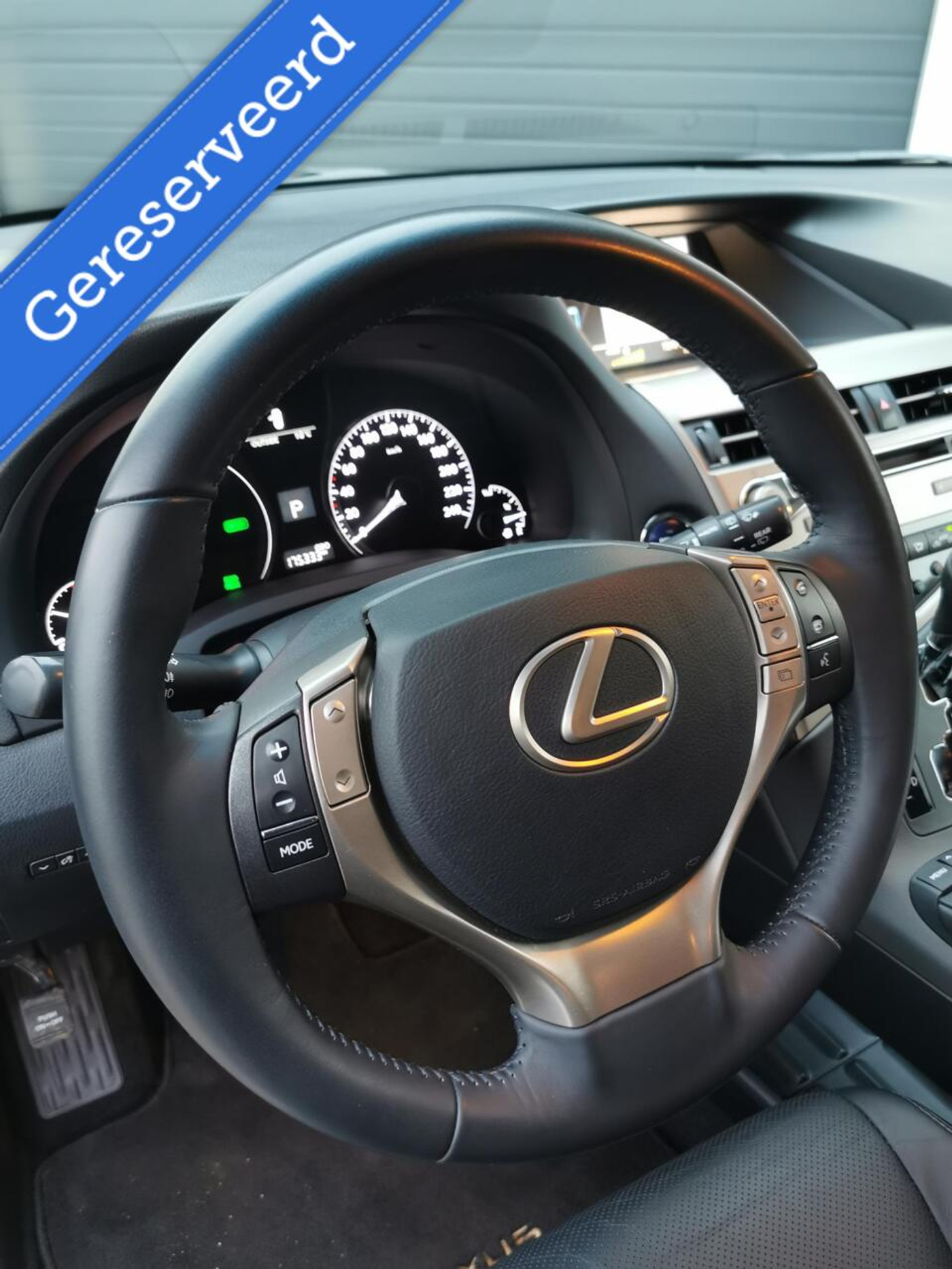 Foto van Lexus RX