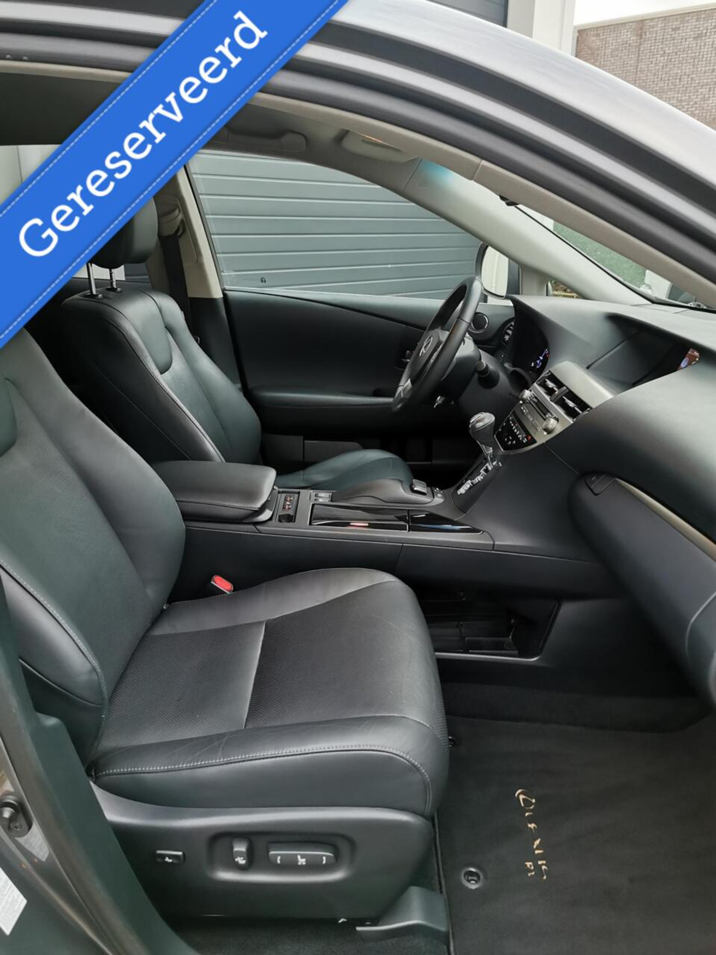 Foto van Lexus RX