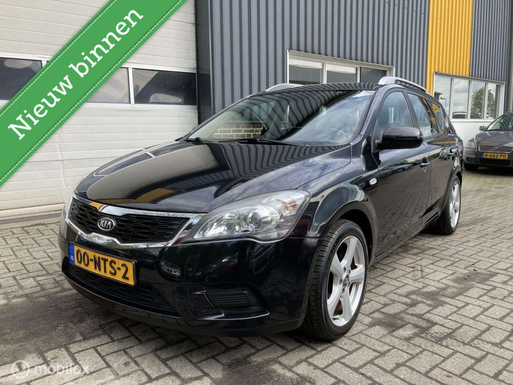 Kia Cee'd Sporty Wagon 1.6 CVVT X-tra 2010 - voorkant