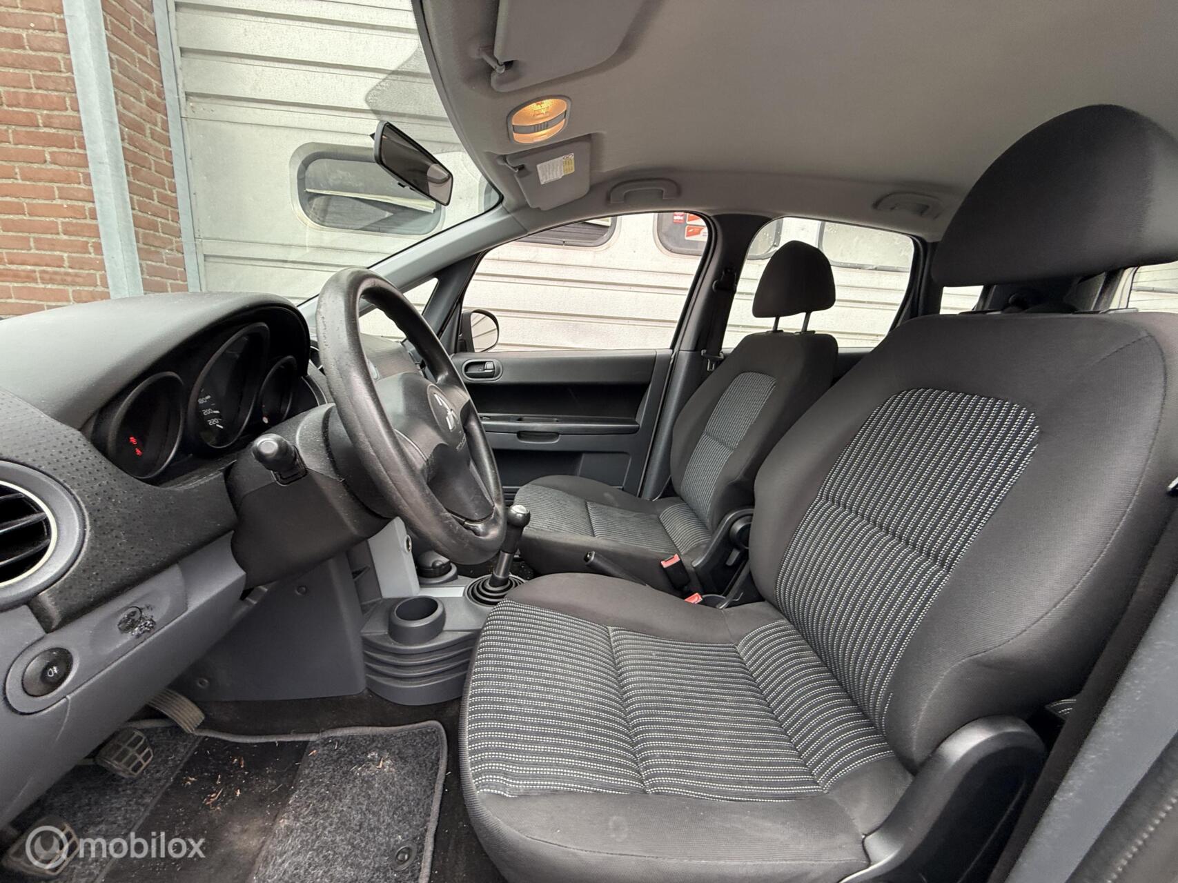 Foto van Mitsubishi Mitsubishi Colt