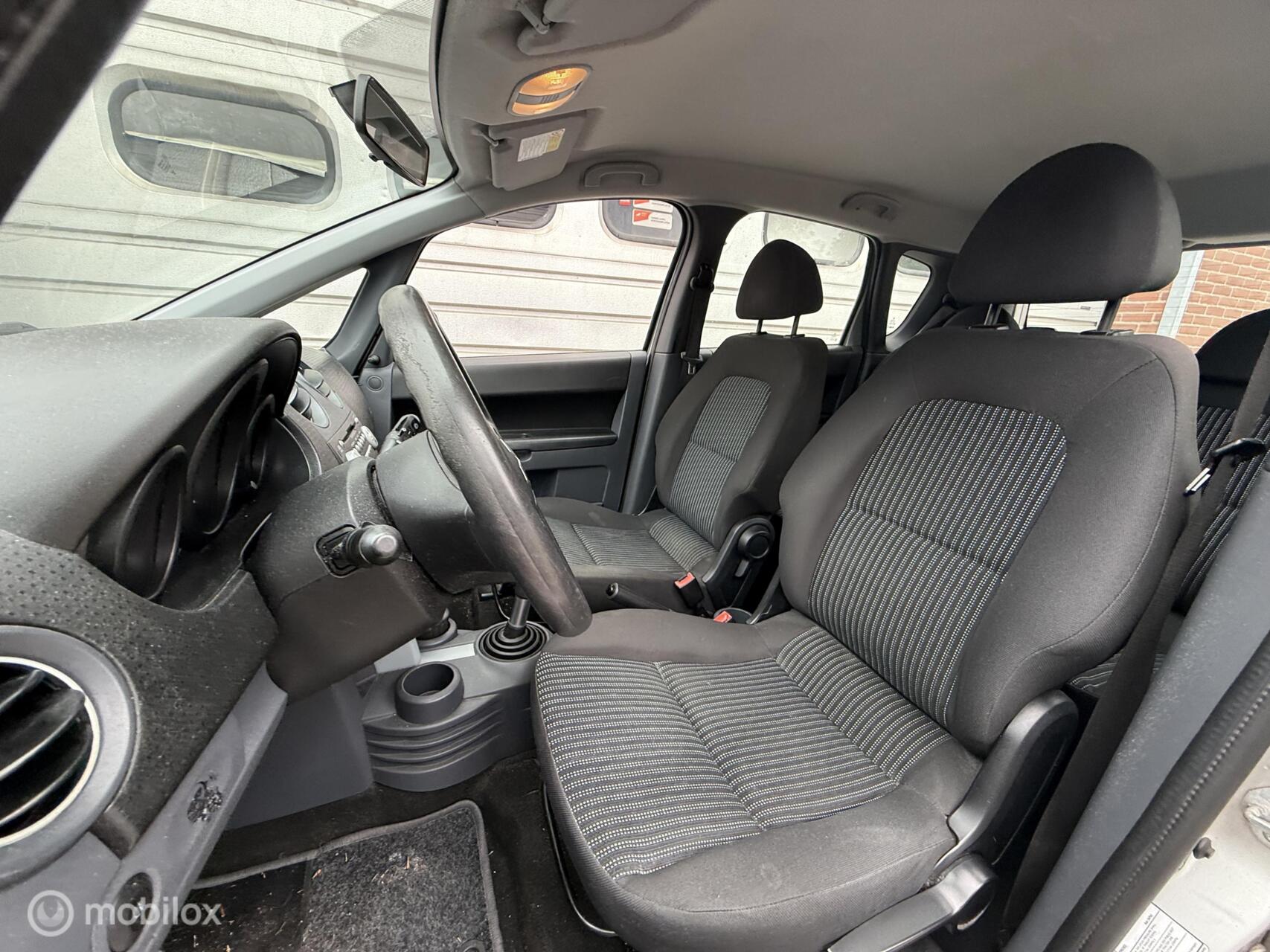 Foto van Mitsubishi Mitsubishi Colt