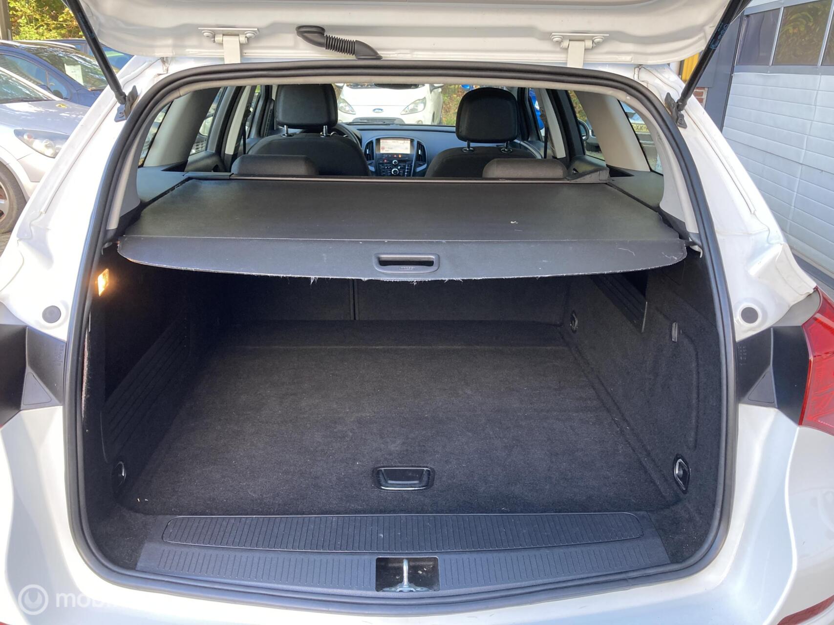 Foto van Opel Astra Sports Tourer