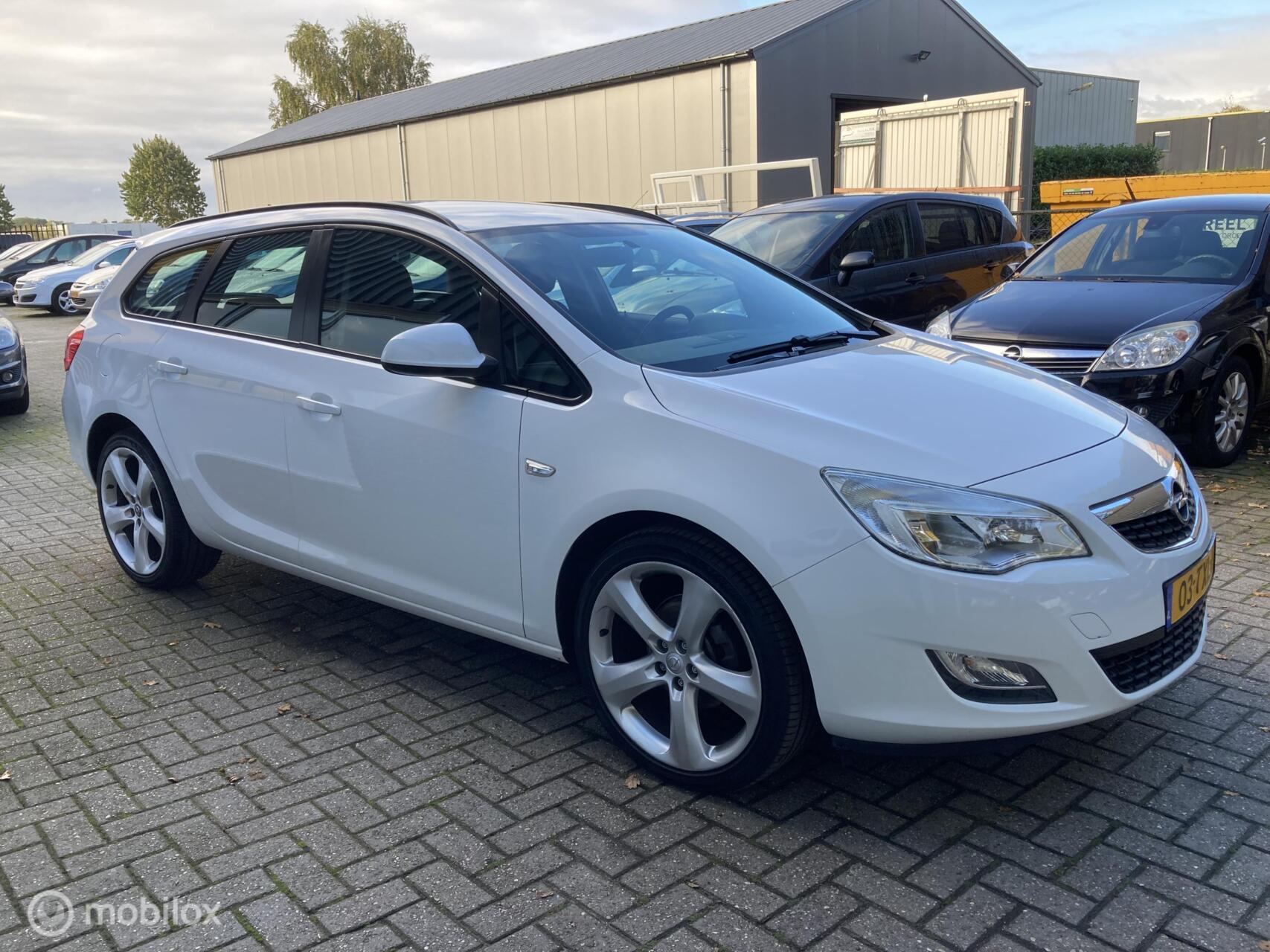 Foto van Opel Astra Sports Tourer