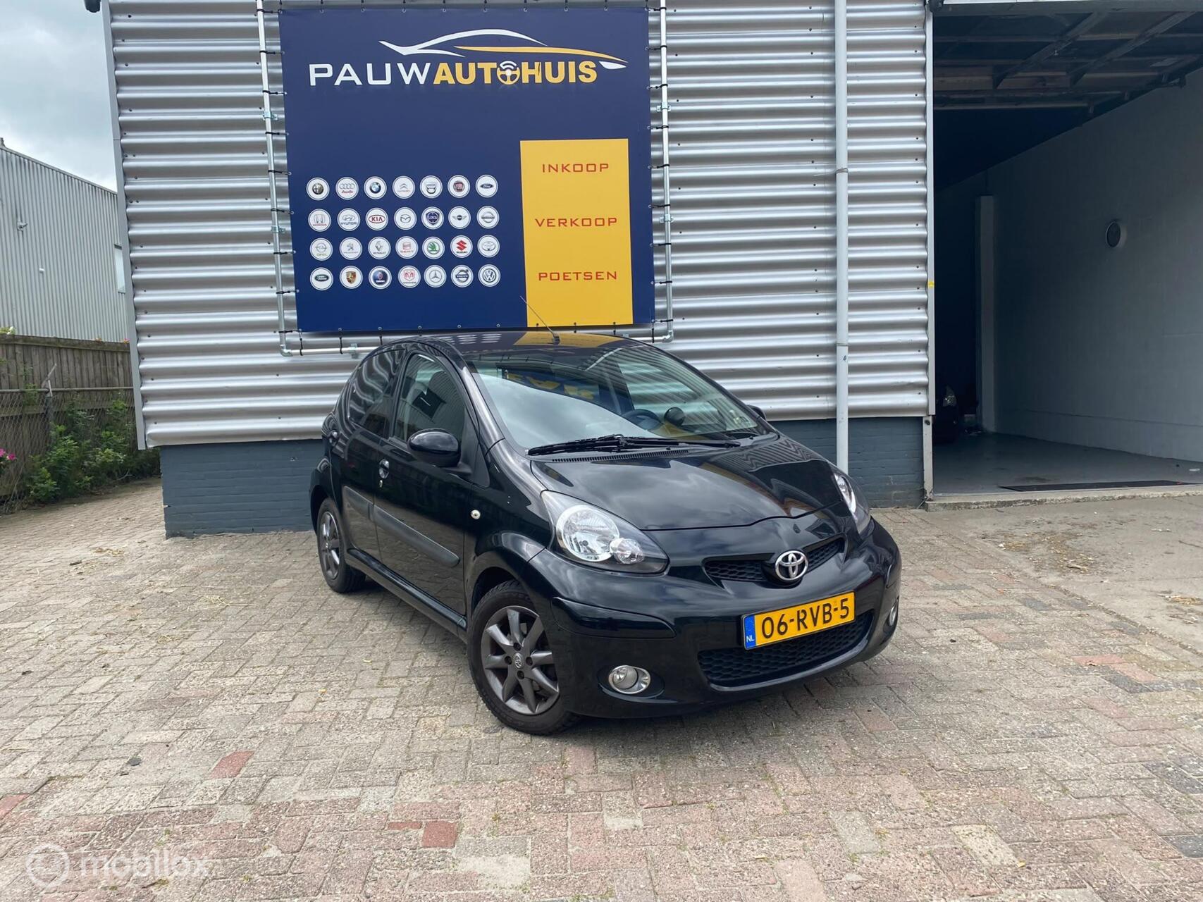 Toyota Toyota Aygo 1.0 2012 Navigator|Airco|APK|Elek Ramen|CV|Navi 2011 - voorkant