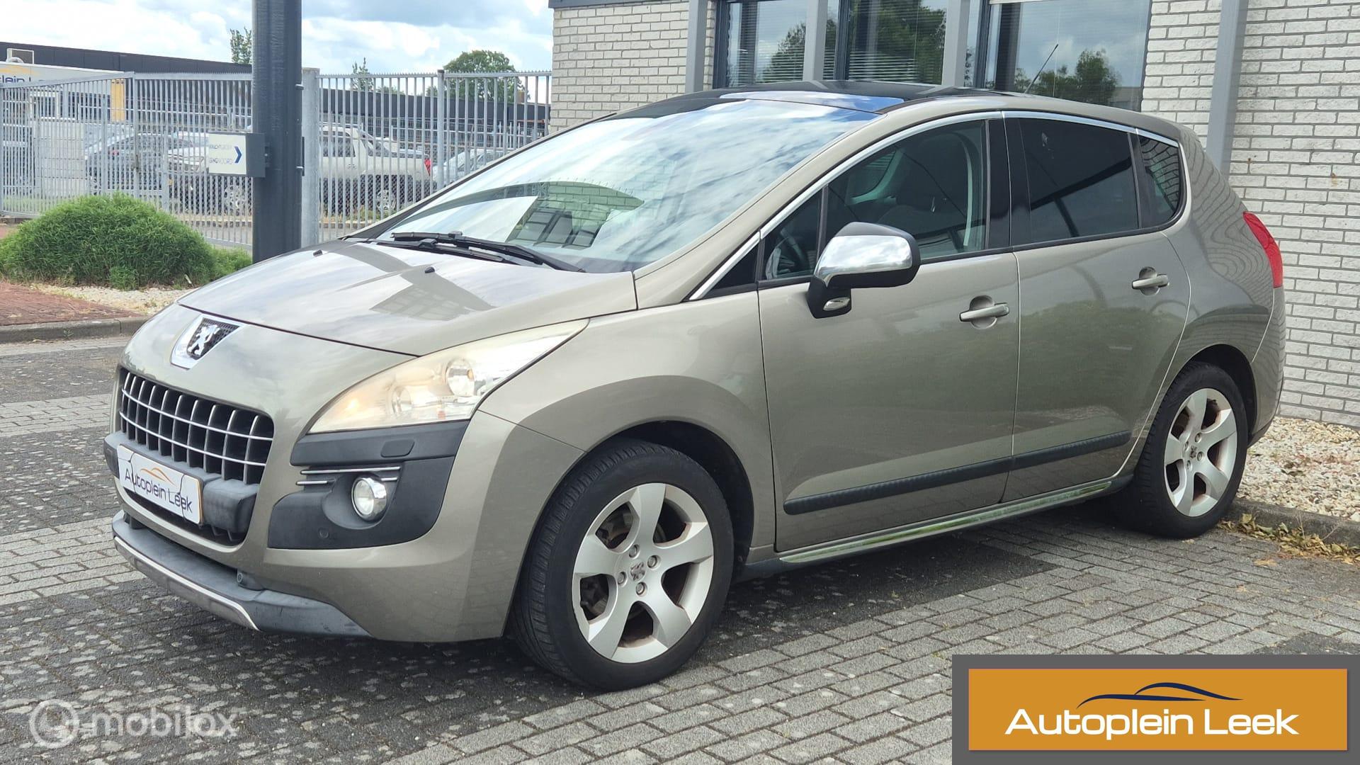 Peugeot 3008 1.6 THP Blue Lease Executive PANODAK TREKHAAK 2011 - voorkant