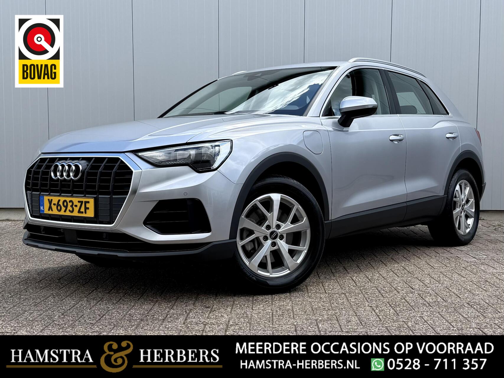 Audi Q3 E-tron 45 TFSI e edition grijs automaat 2022 - voorkant