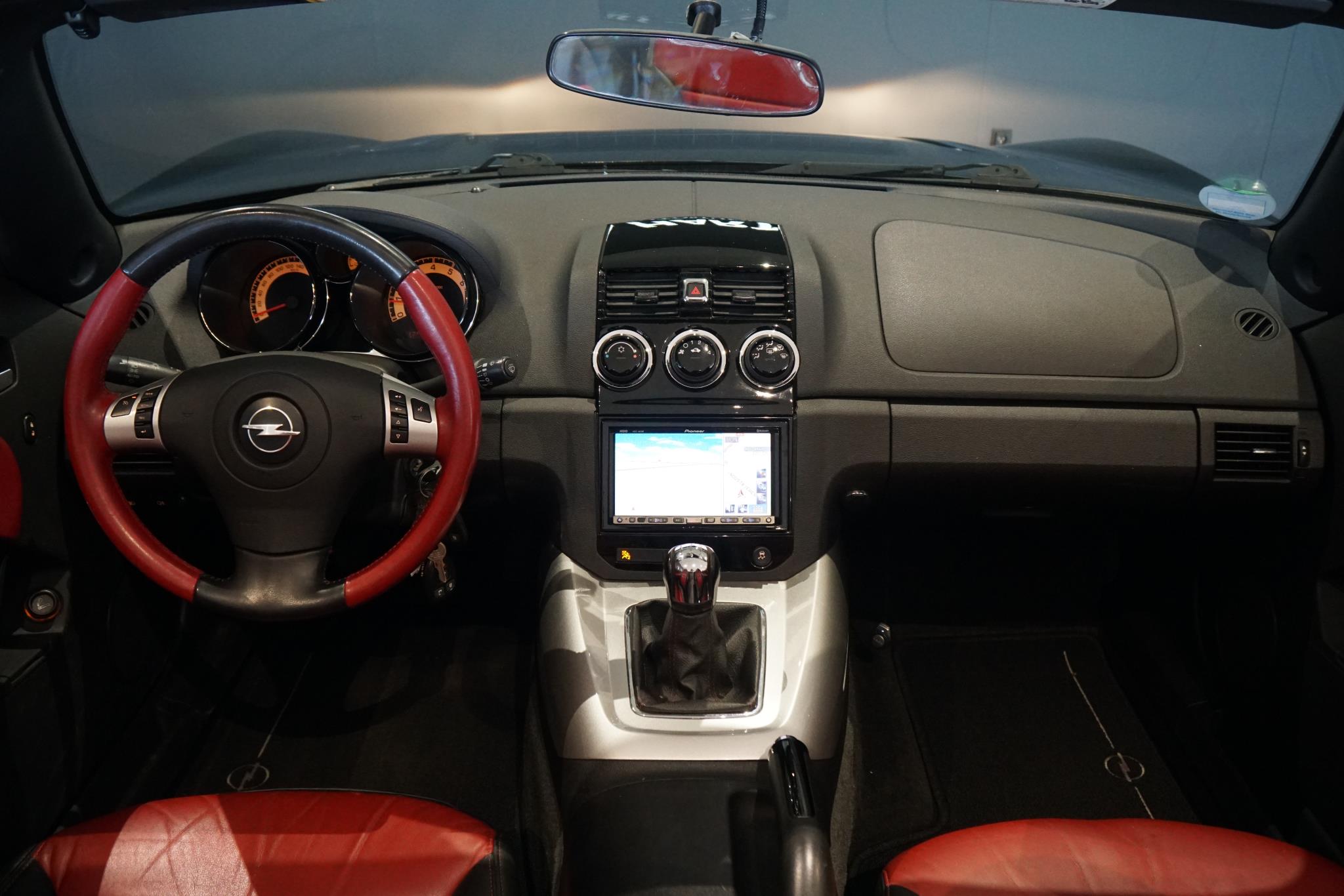 Foto van Opel GT