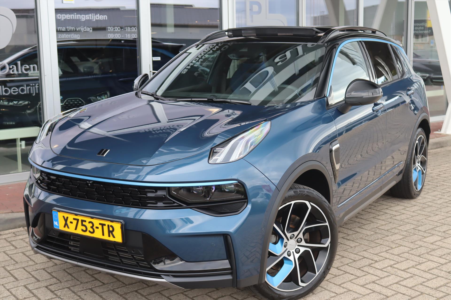 Foto van Lynk&co LYNK & Co 01