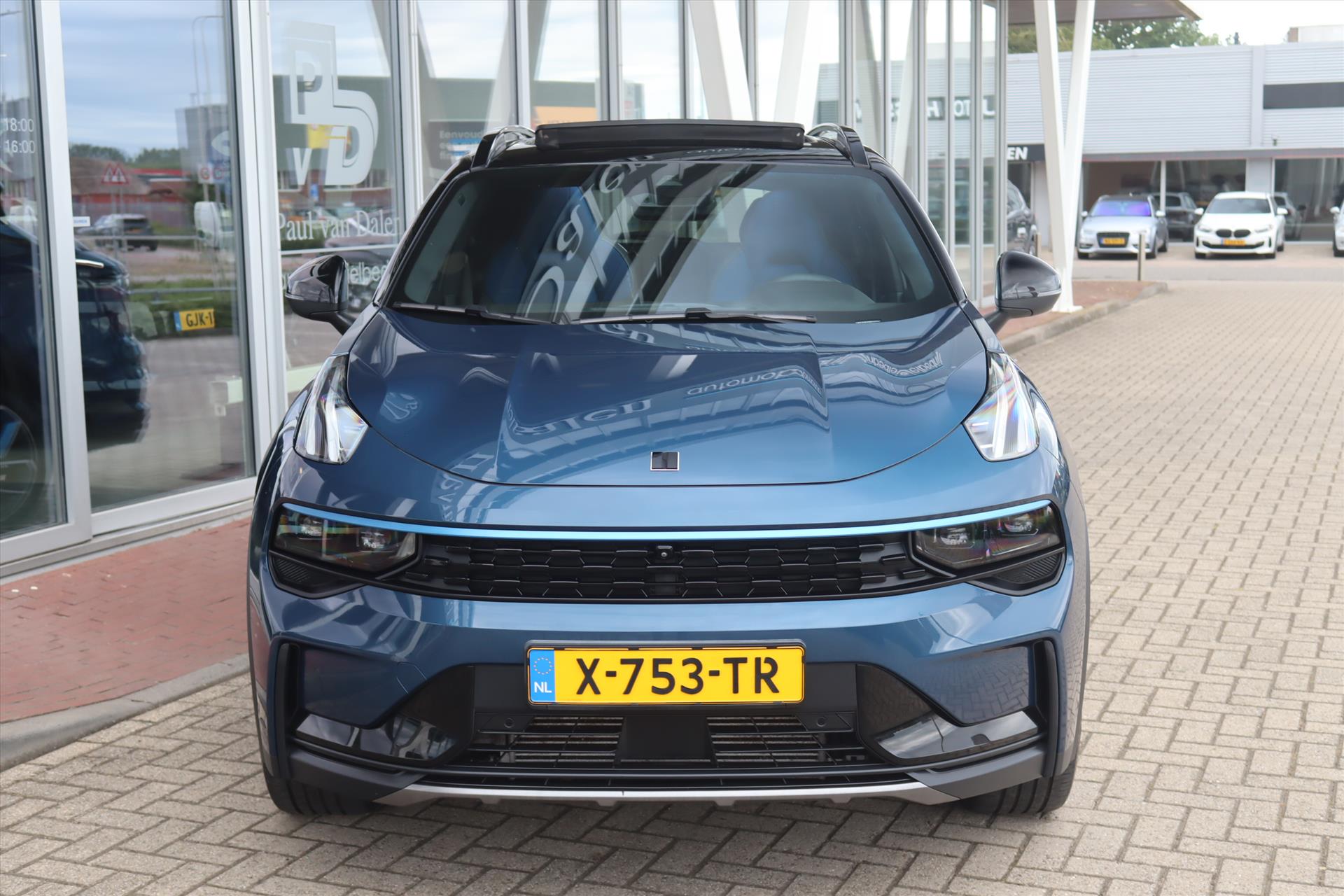Foto van Lynk&co LYNK & Co 01