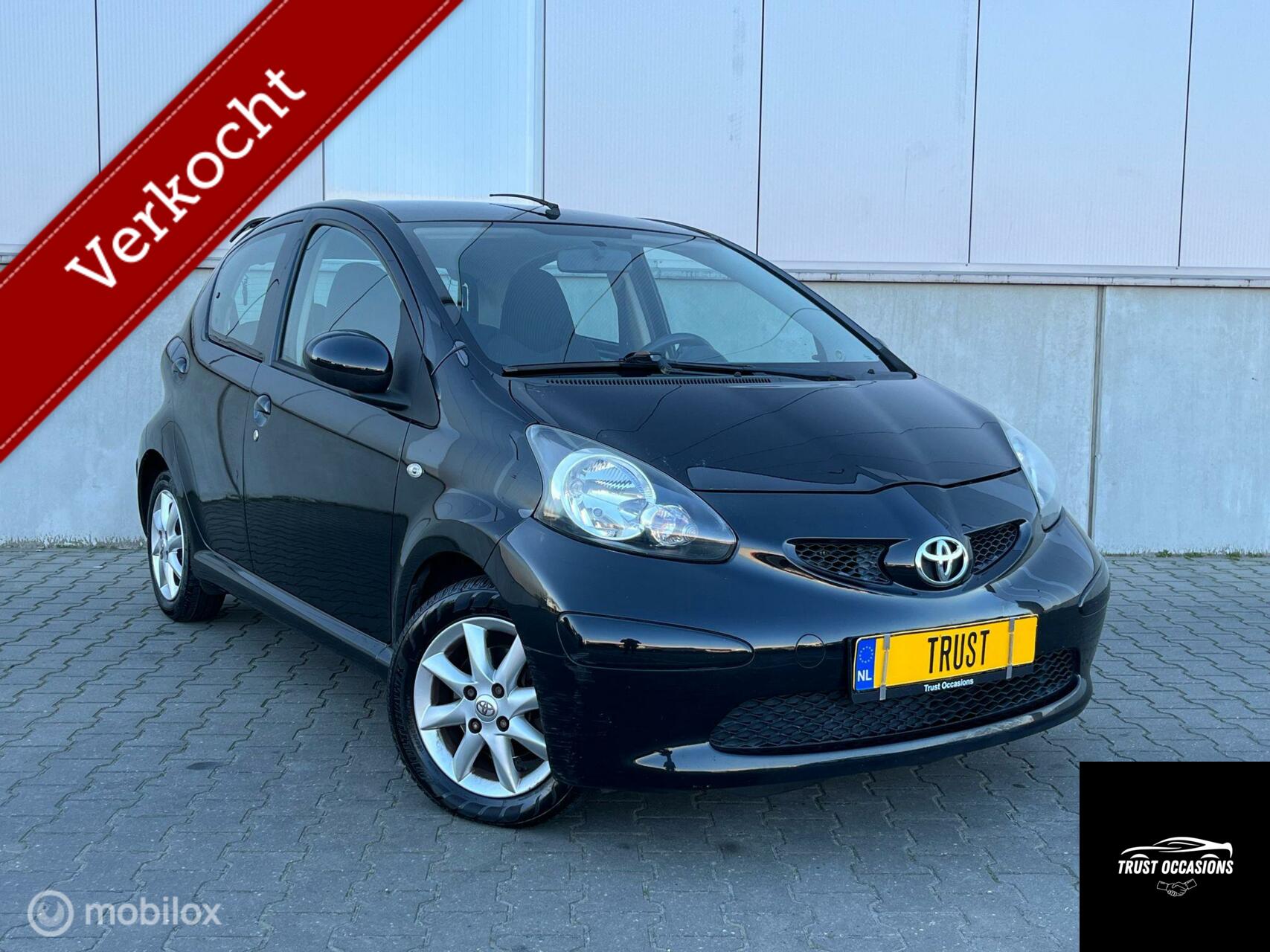 Toyota Aygo 1.0-12V Sport NAP AIRCO 5DR VELGEN APK 2006 - voorkant