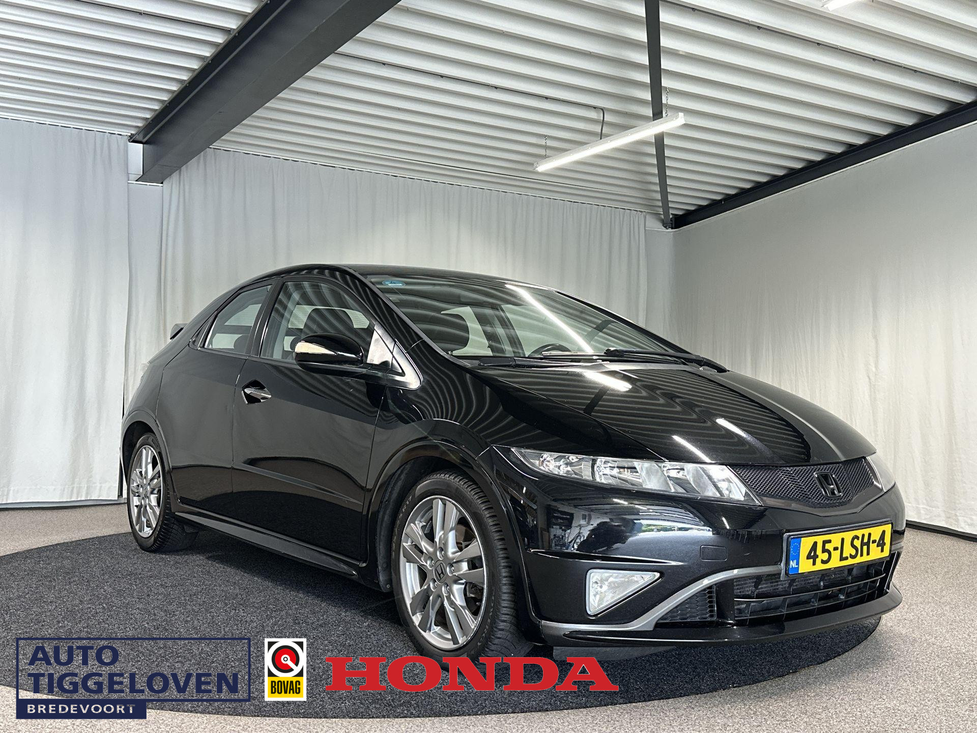 Honda Civic 5dr 1.8 Style Mode 2010 - voorkant