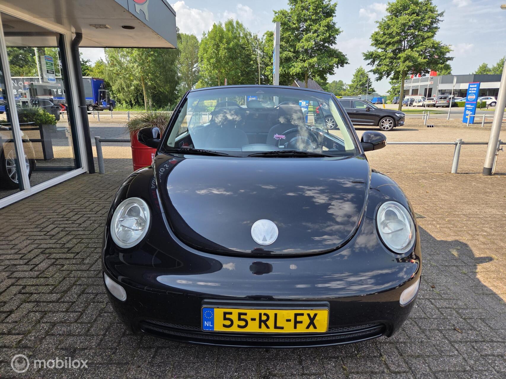 Foto van Volkswagen New Beetle Cabriolet
