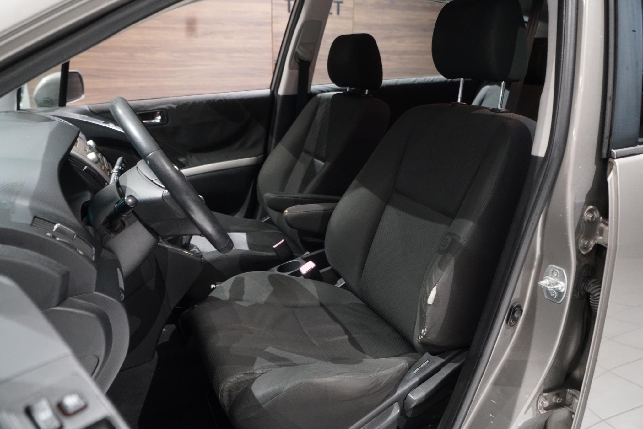 Foto van Toyota Toyota Corolla Verso