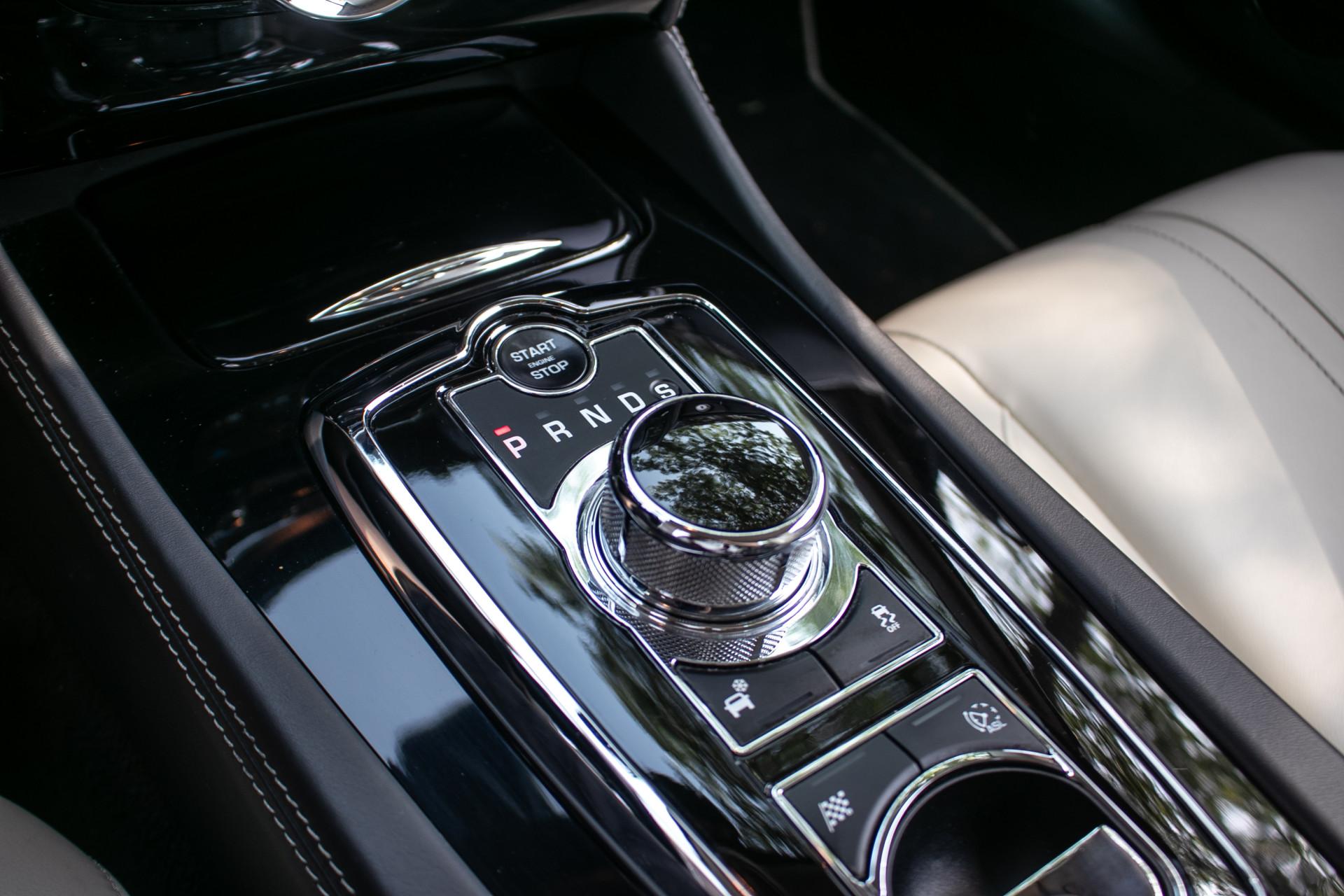 Foto van Jaguar XKR