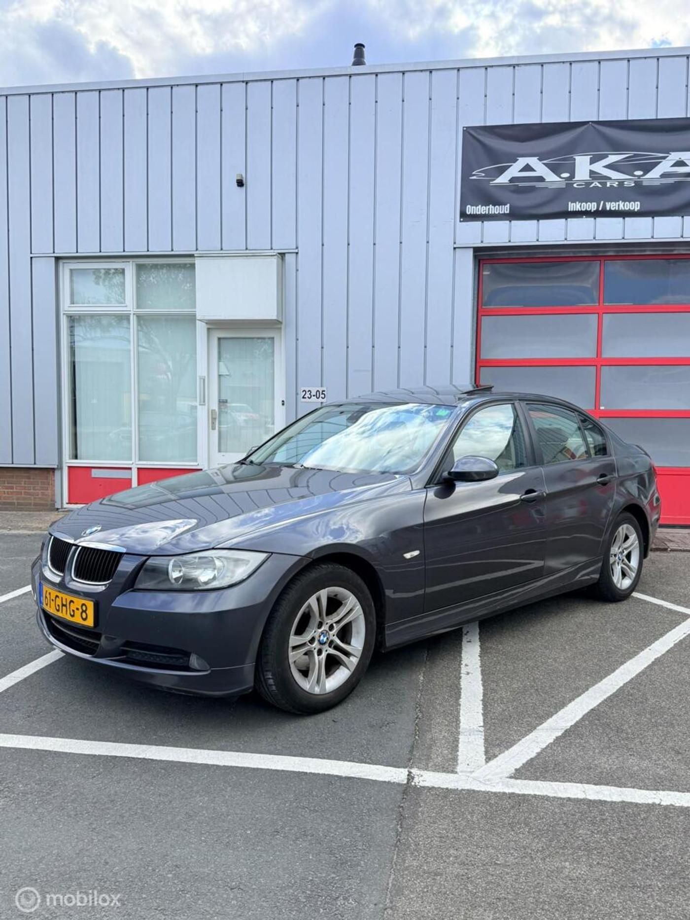 BMW 3er Reihe 320i High Executive |Rijklaar 2008 - voorkant