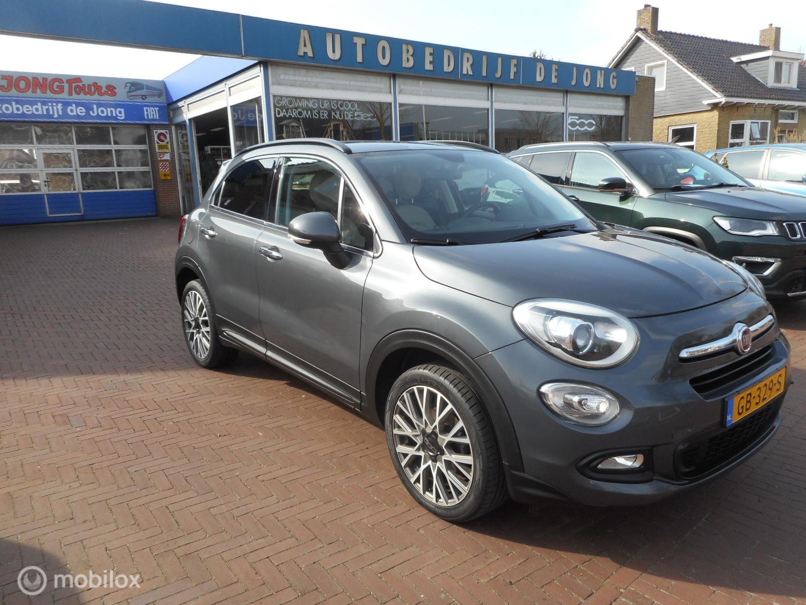 Fiat Fiat 500x 1.4 Turbo MultiAir 140 Lounge TREKHAAK+DAKRAILS+LM-18+ECC+CRUISE+METALLIC 2015 - voorkant