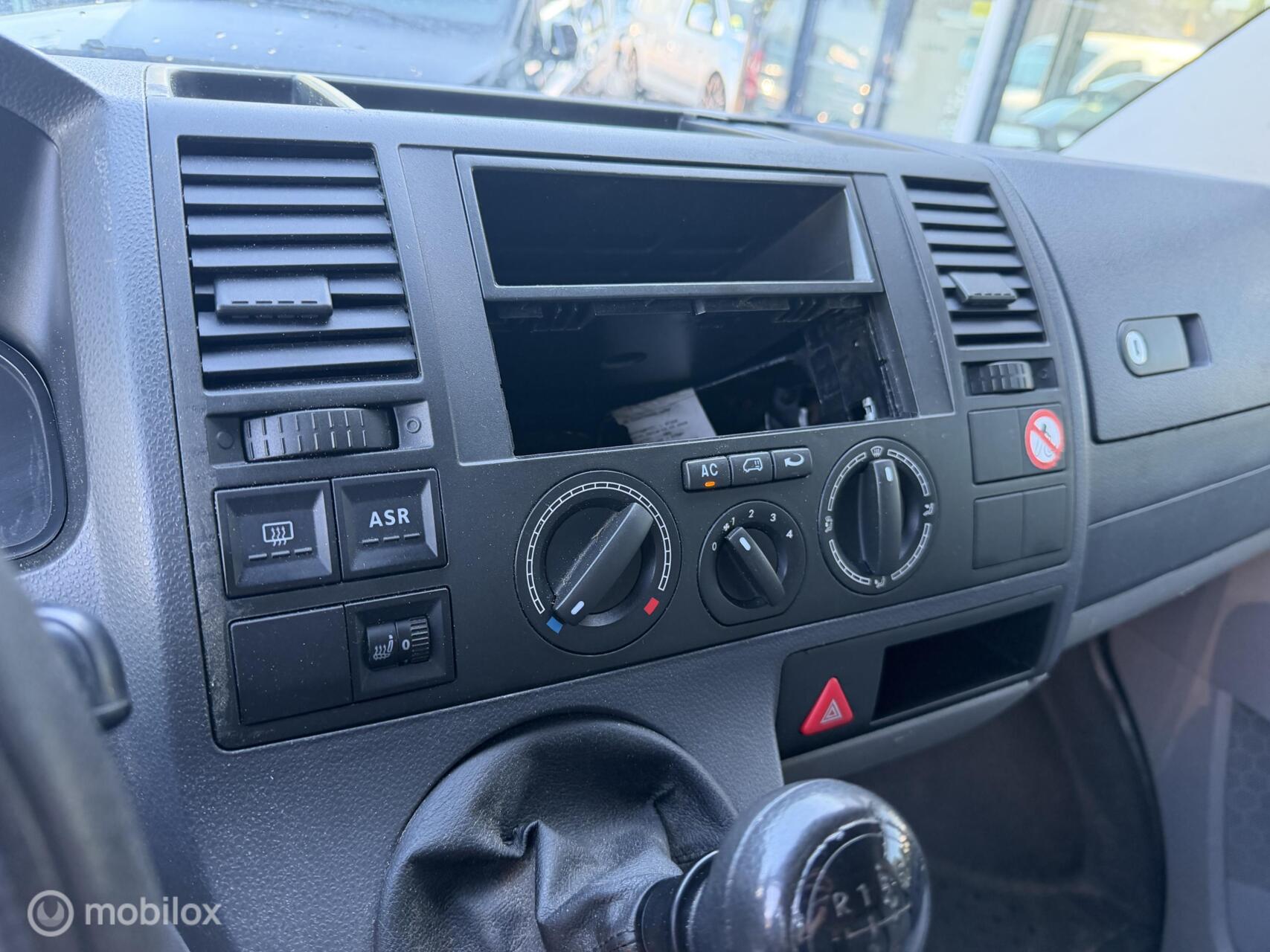 Foto van Volkswagen Caravelle