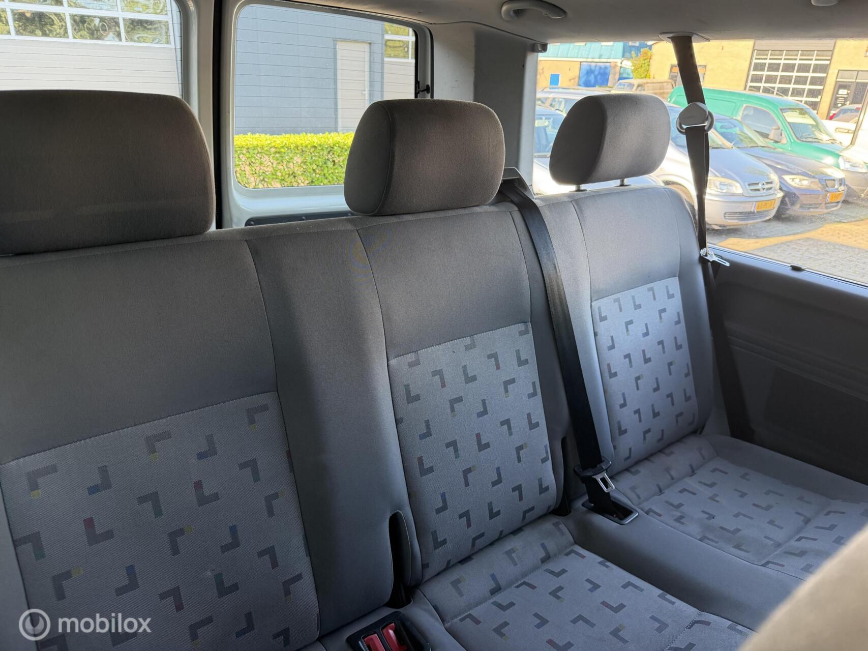 Foto van Volkswagen Caravelle
