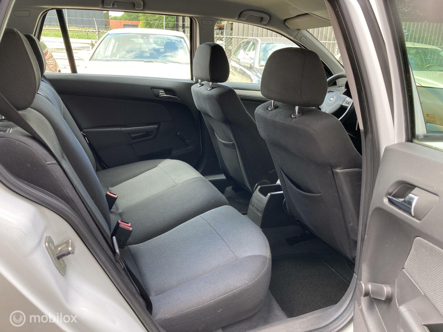 Foto van Opel Astra Wagon
