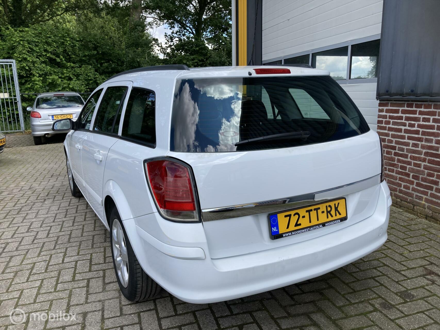 Foto van Opel Astra Wagon