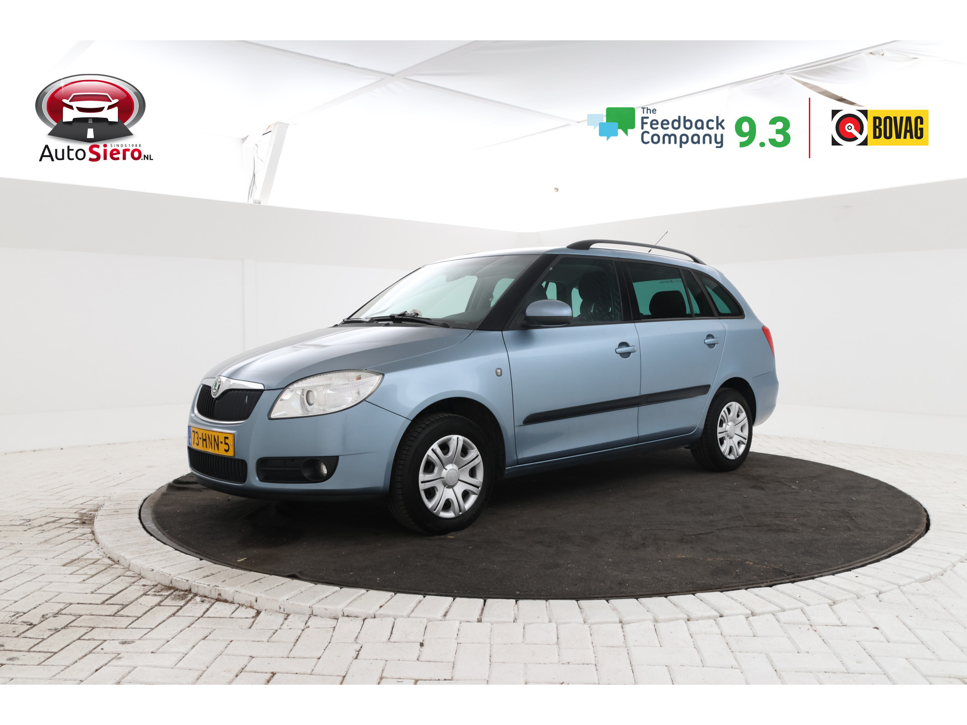 Skoda Fabia 1.4-16V Ambiente 2009 - voorkant