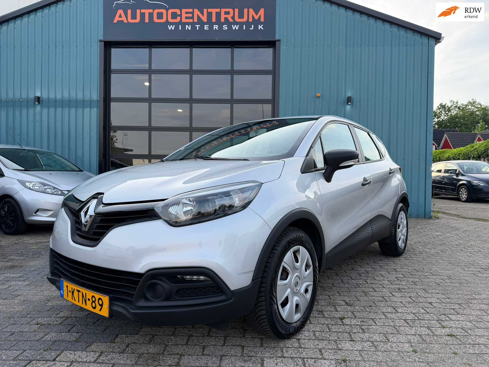 Renault Captur 0.9 TCe Authentique Airco Nweapk 2013 - voorkant