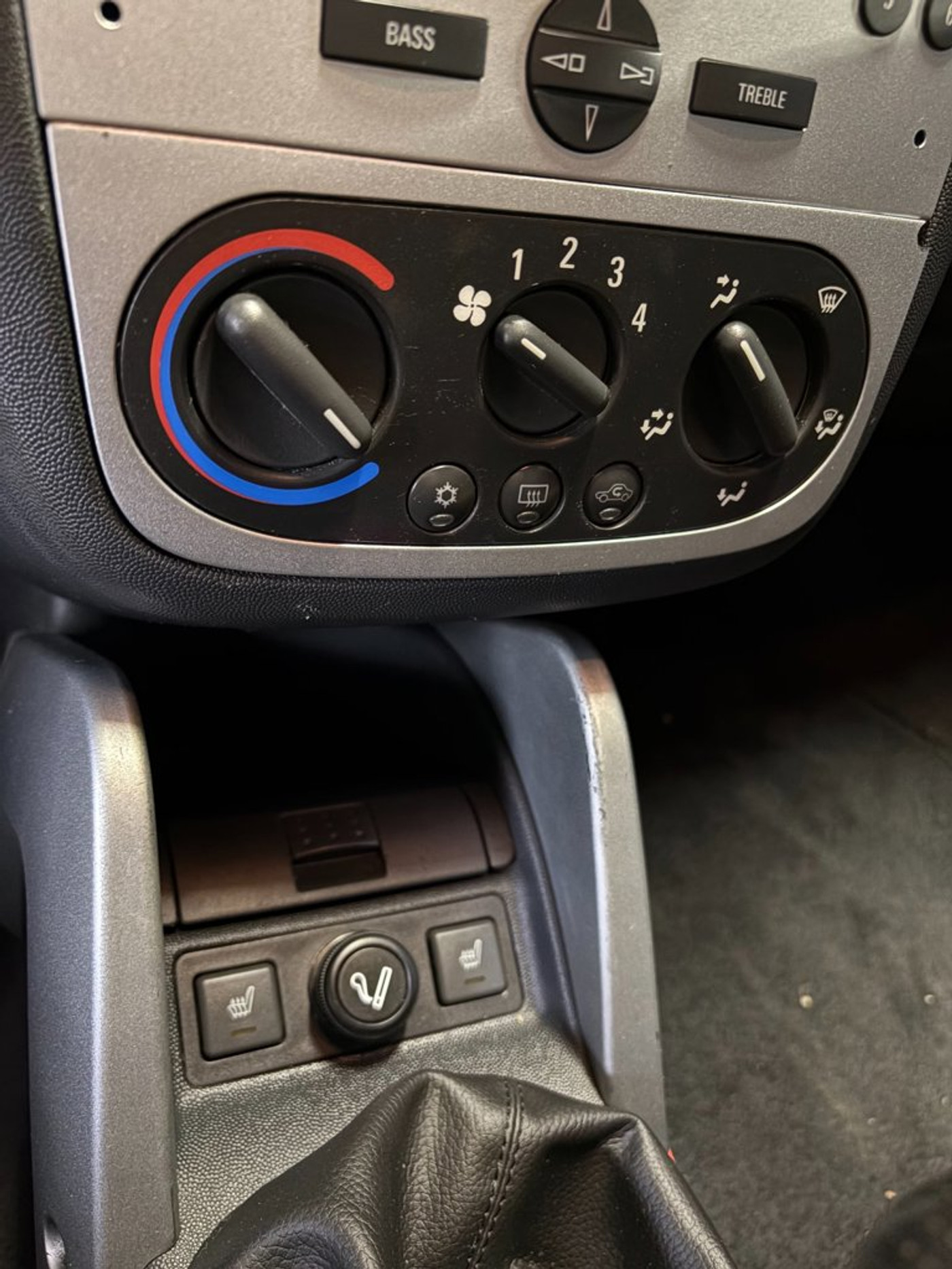 Foto van Opel Tigra