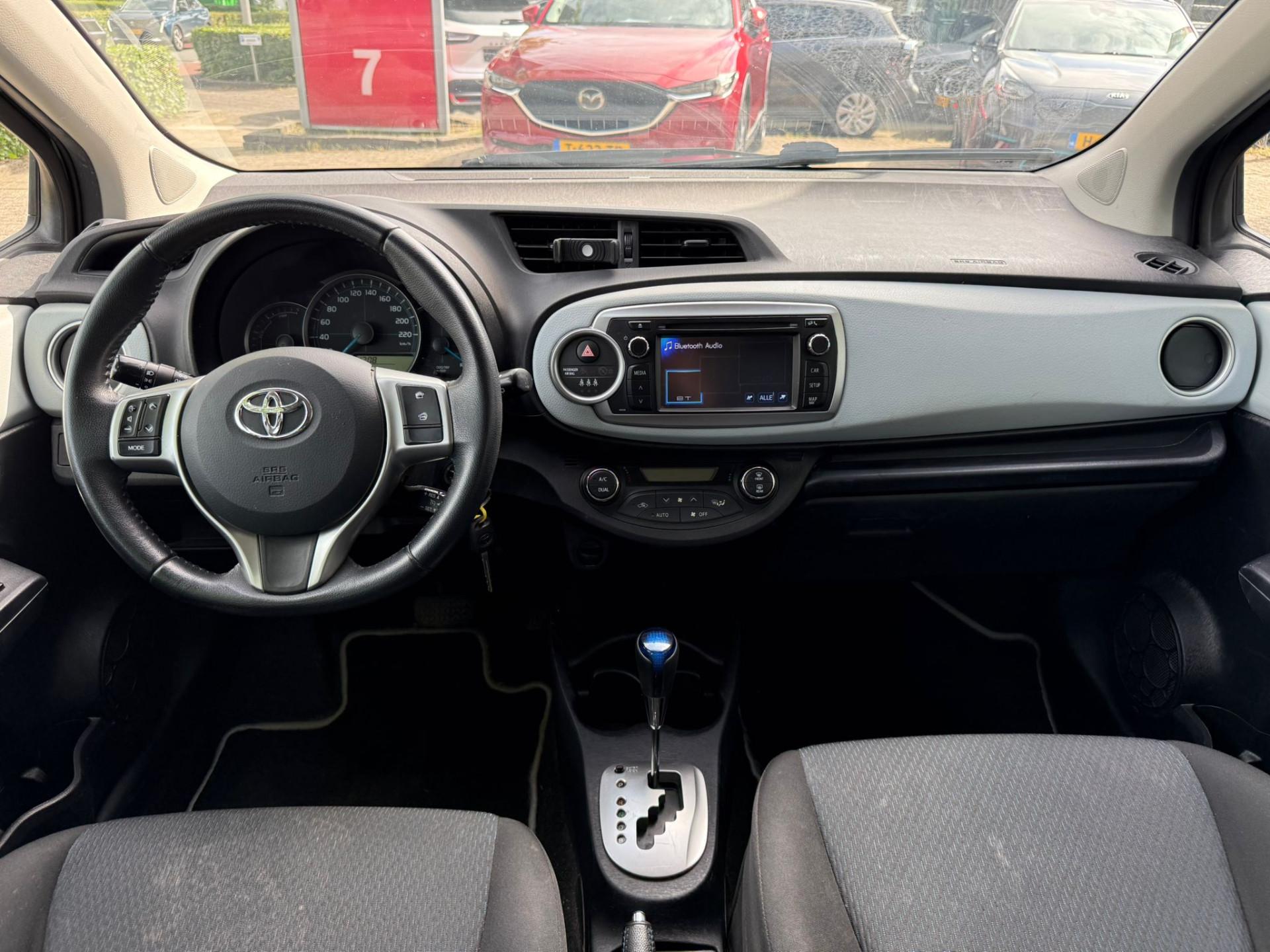Foto van Toyota Toyota Yaris Hybrid