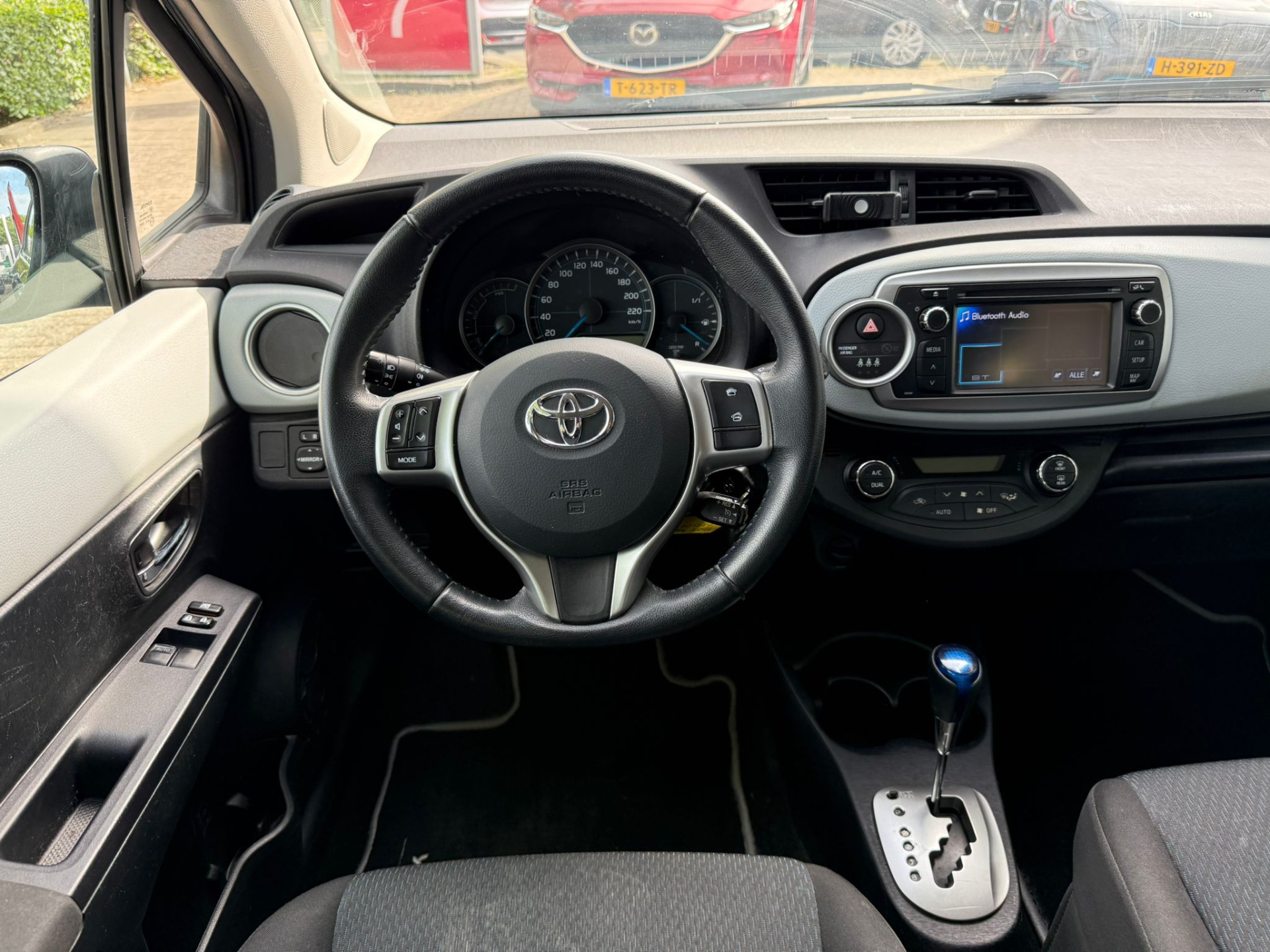 Foto van Toyota Toyota Yaris Hybrid