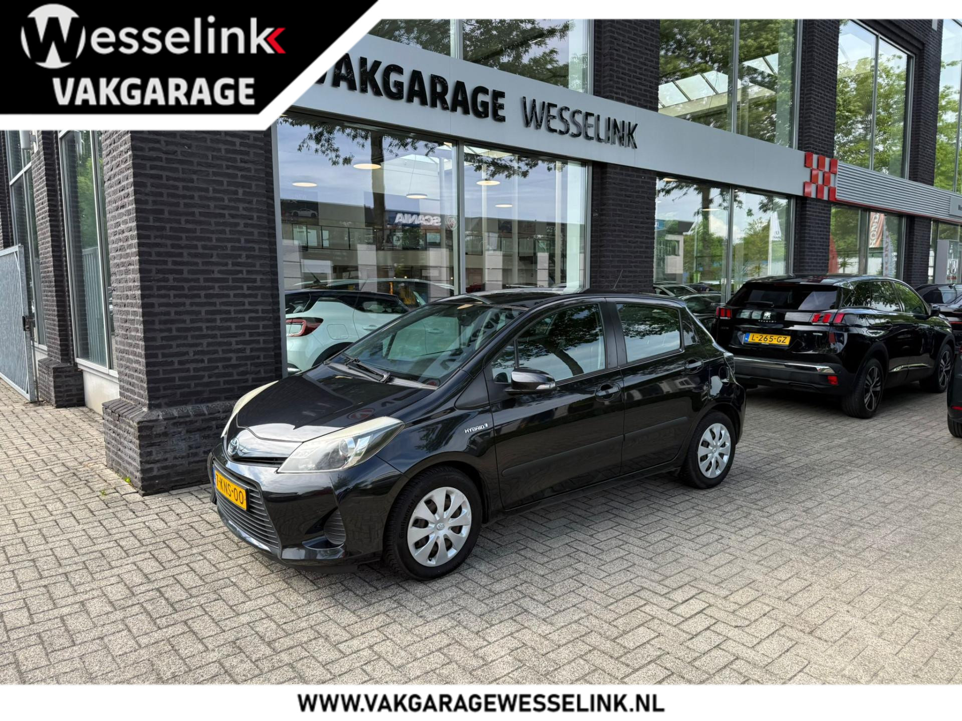 Toyota Toyota Yaris Hybrid 1.5 Full Hybrid Aspiration 2013 - voorkant